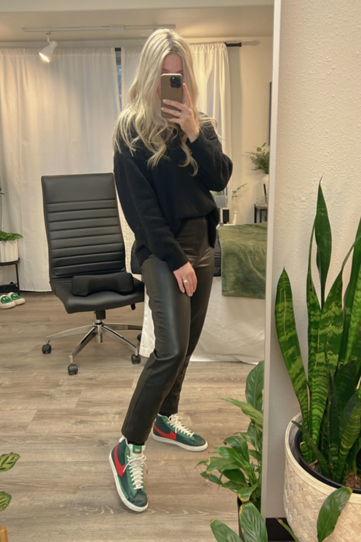 Christmas shoes are my fav

#LTKfit #LTKSeasonal #LTKHoliday