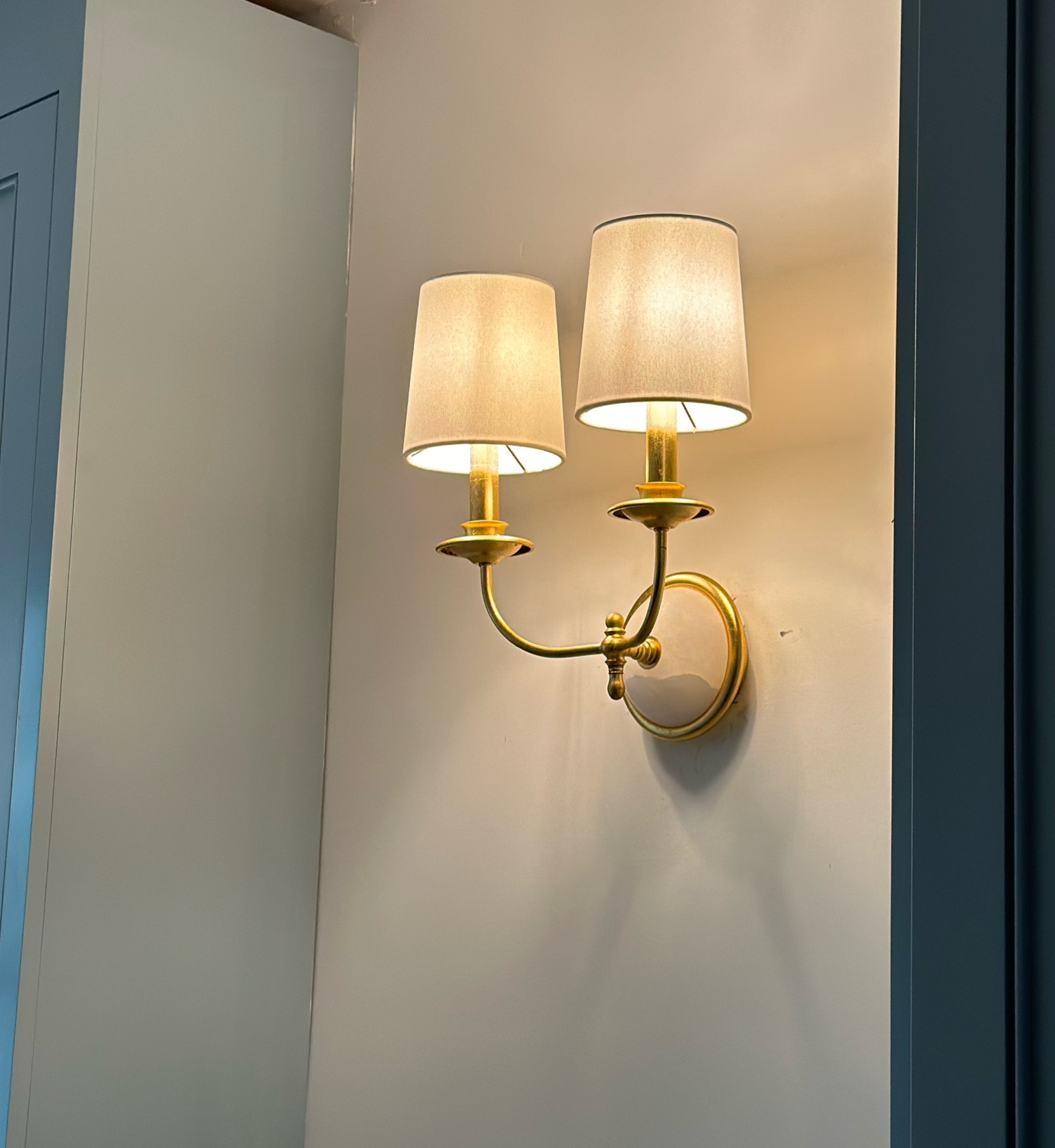 Double wall sconce butler’s pantry Regina Andrews home decor interior design 

#LTKHome