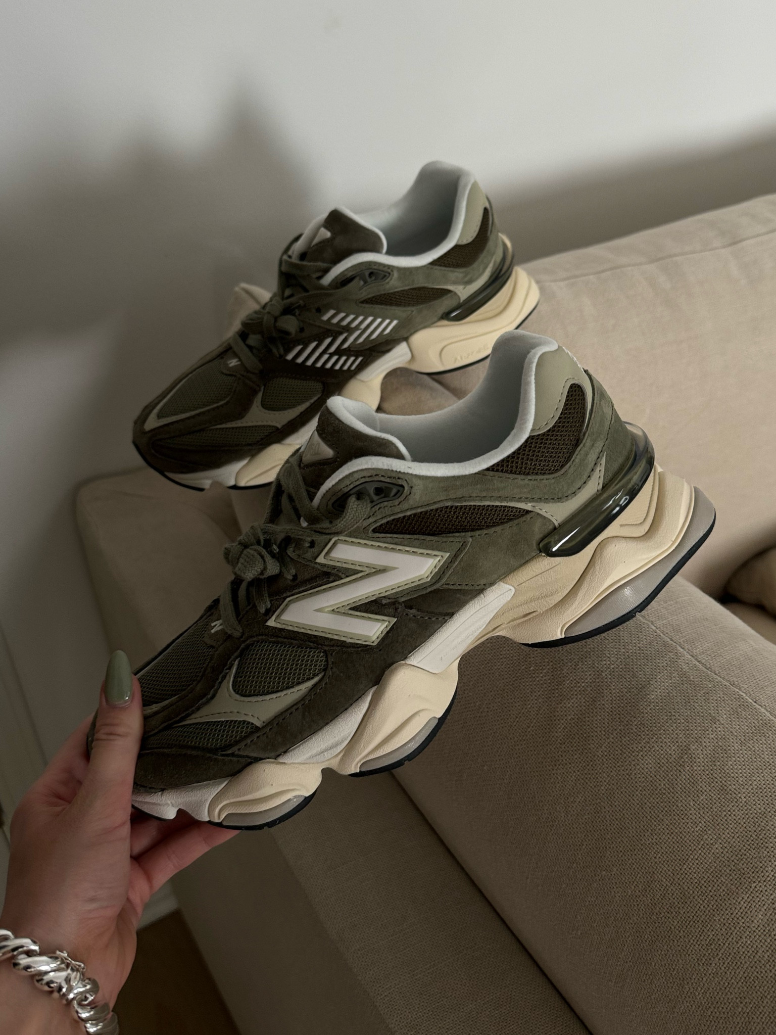 Me new balance 9060 

#LTKshoecrush