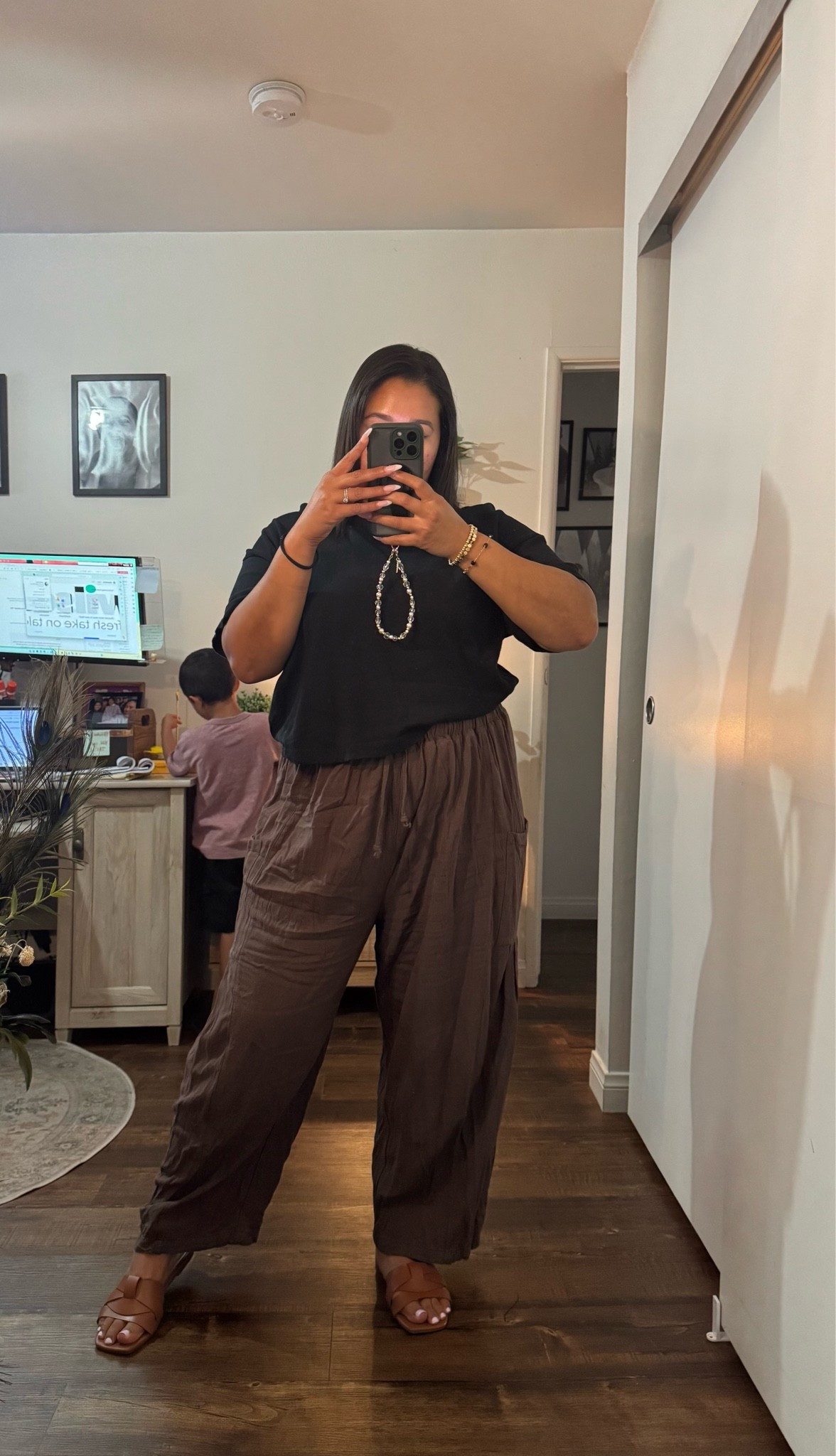 What I’m wearing as a midsize mom who works from home. 

T shirt - large / tts / cropped / love the sleeve length 
Linen pants - XL/ runs big/ tummy friendly 

Midsize outfit 
Curvy fashion 
Tummy friendly outfit
Linen pants 
Mom outfit 
Easy outfit 
Summer outfit 
Casual outfit

#LTKootd #LTKMidsize #LTKmomlife