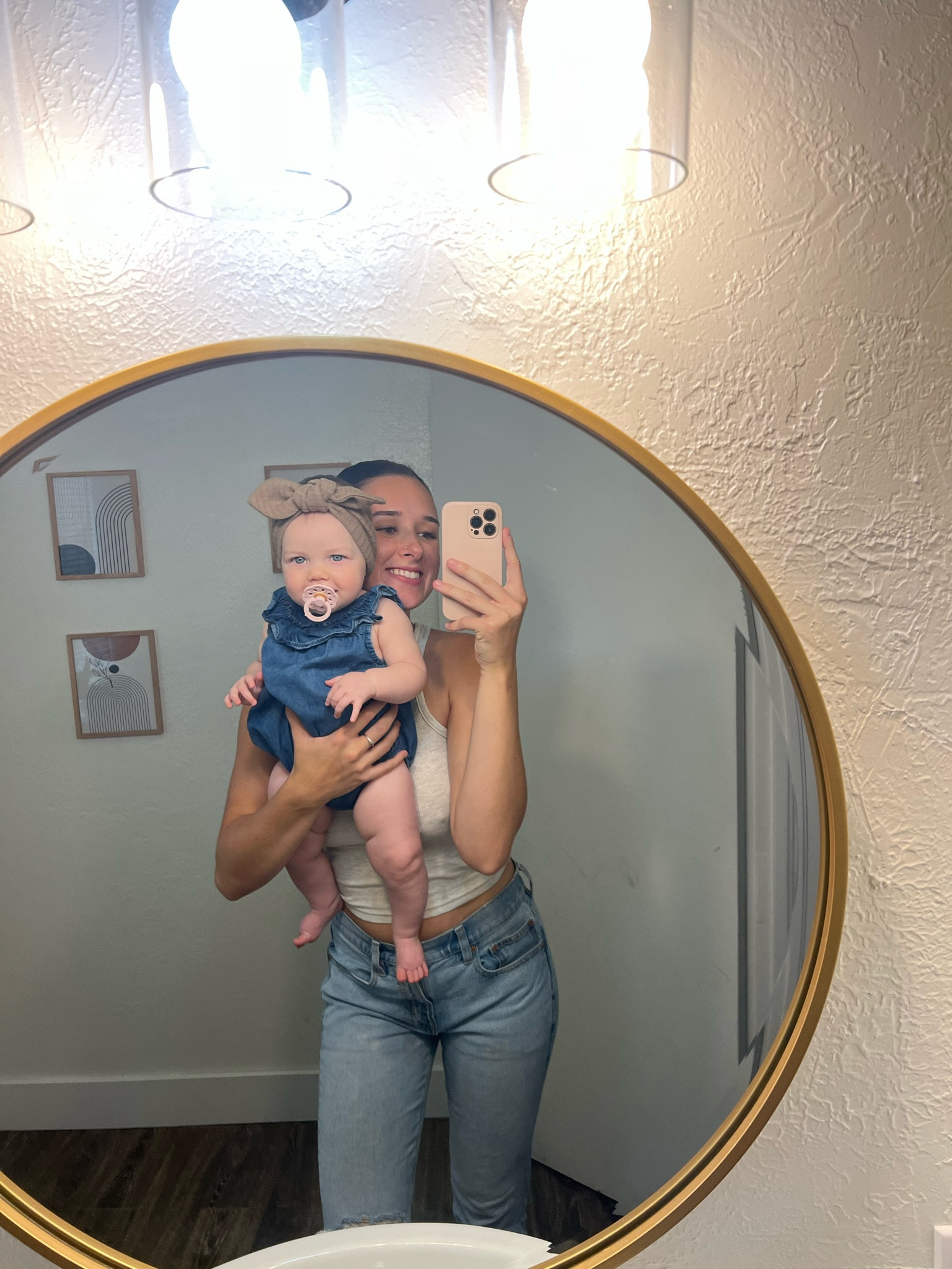 Mom bathroom selfie fit

#LTKfindsunder100 #LTKhome #LTKstyletip