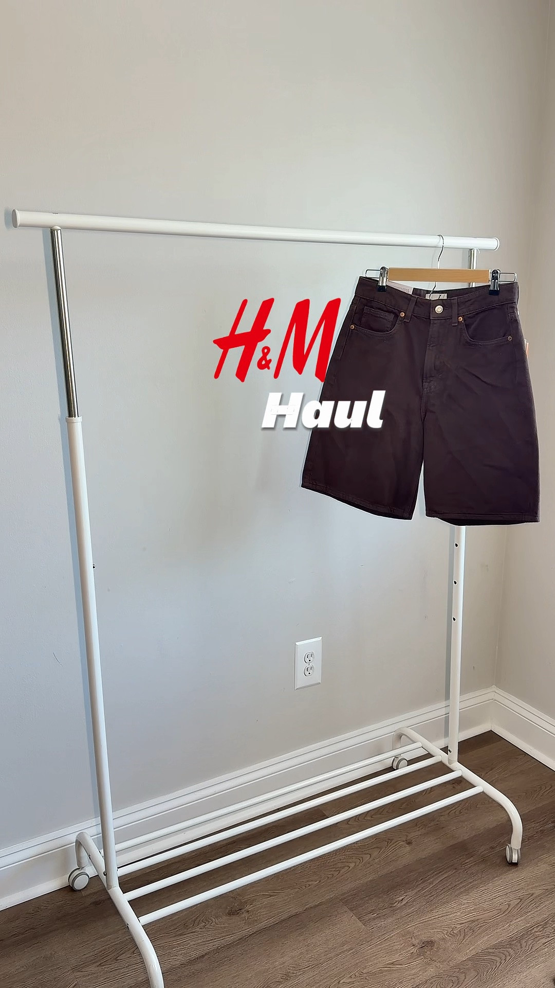 Latest H&M Haul!! Stay tuned to watch me style these looks!

#LTKootd #LTKOver40 #LTKSeasonal