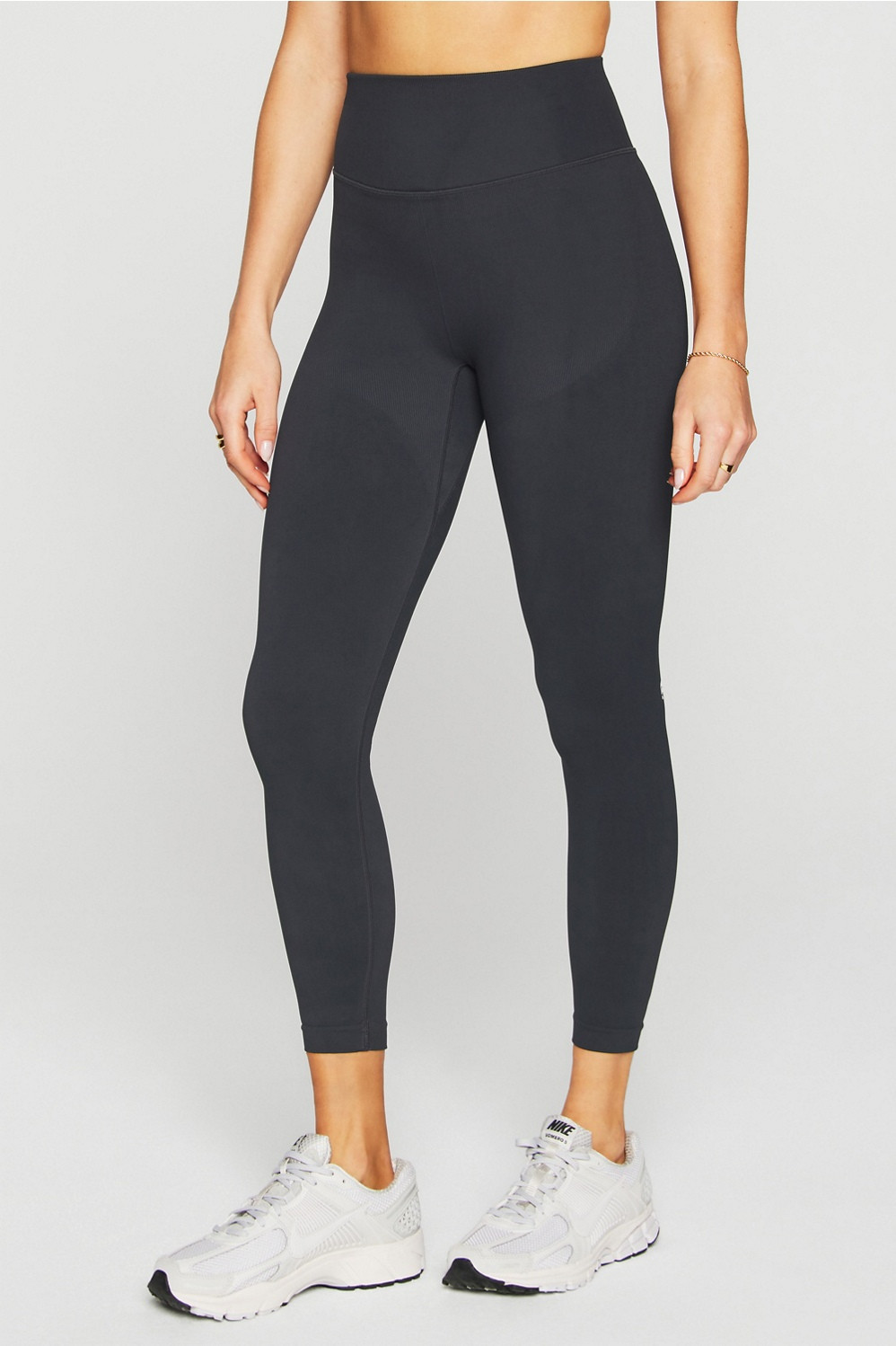 Sleek Seamless High-Waisted Legging 7/8 | Fabletics