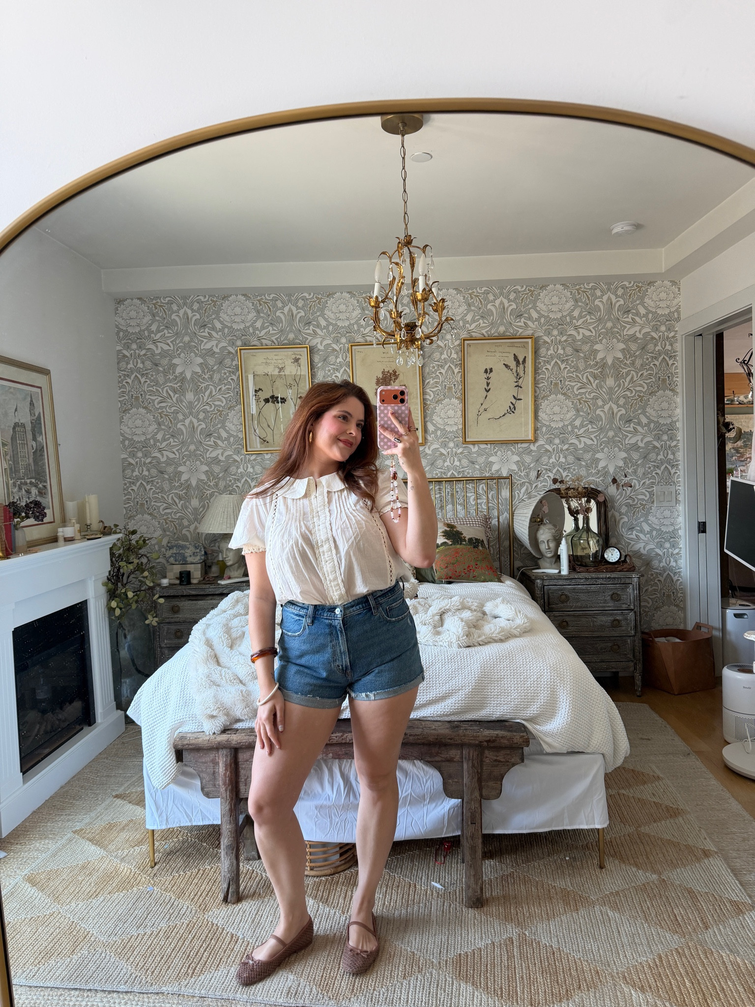 White blouse button down Abercrombie 

#LTKSeasonal #LTKmomlife #LTKMidsize