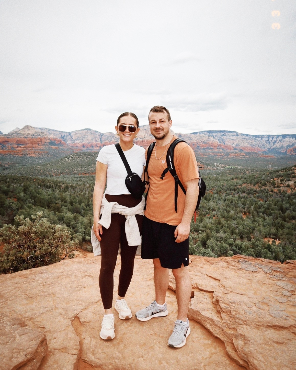 devil’s bridge — sedona, az / activewear / hiking / arizona