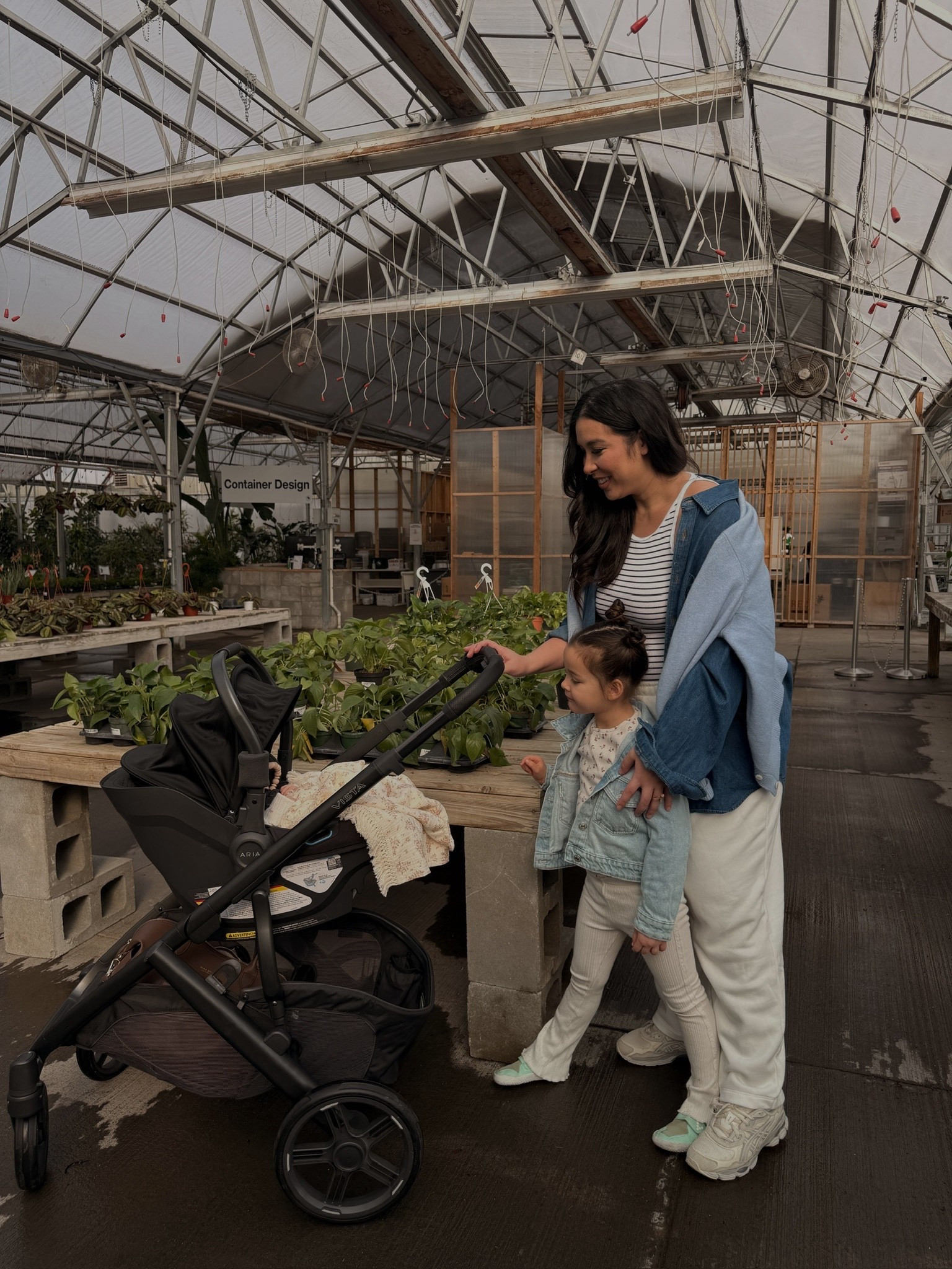 Day with my girls 💗 Midsize OOTD size 16 | size xl 
-
-
-
Midsize, Mom outfit, Mom OOTD, Abercrombie, Abercrombie kids, Casual mom outfit

#LTKootd #LTKmomlife #LTKMidsize