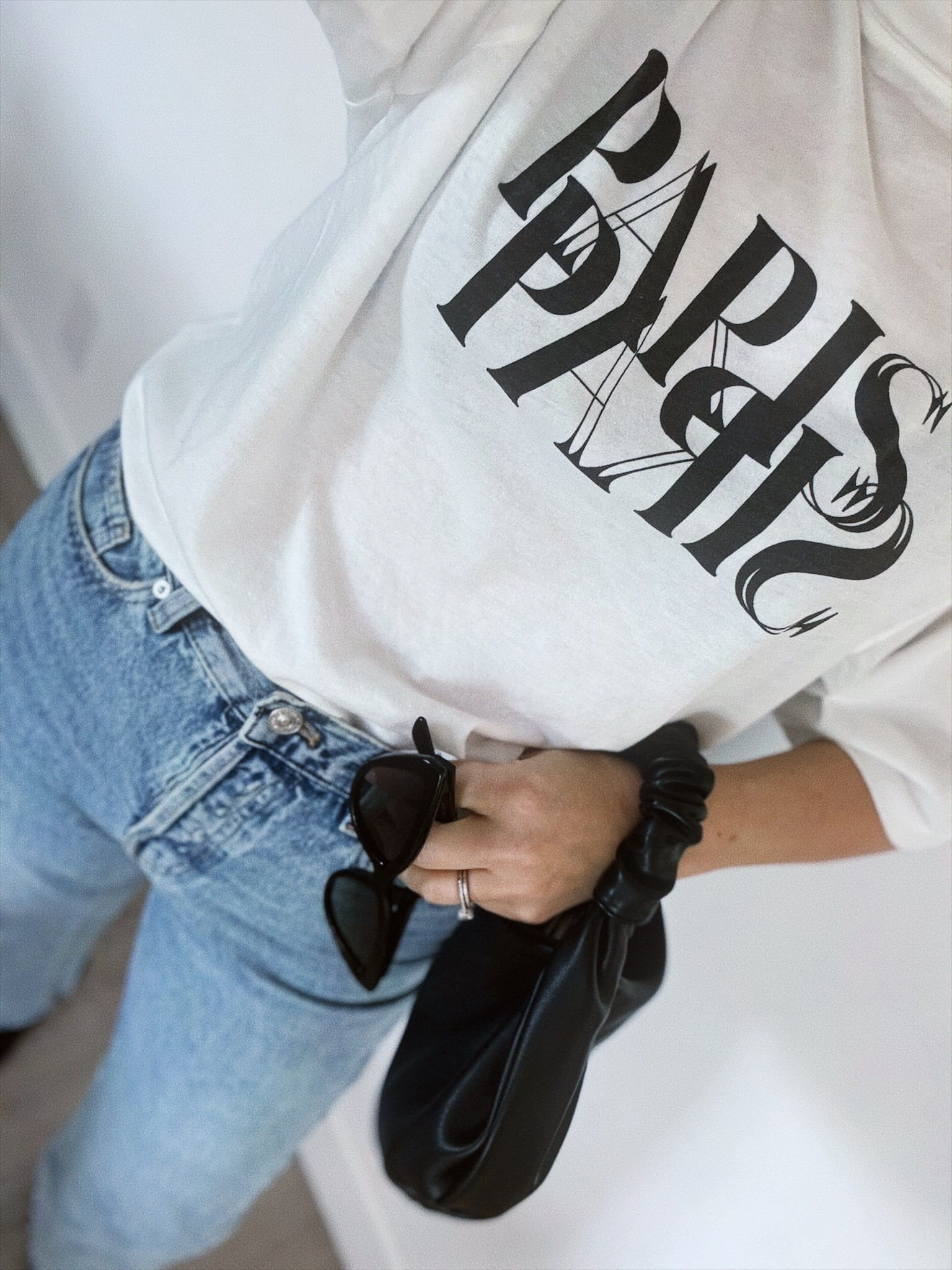 P A R I S 

Paris, Anine Bing, Mango, Amazon the Drop, Minimal

#LTKover40 #LTKfindsunder100