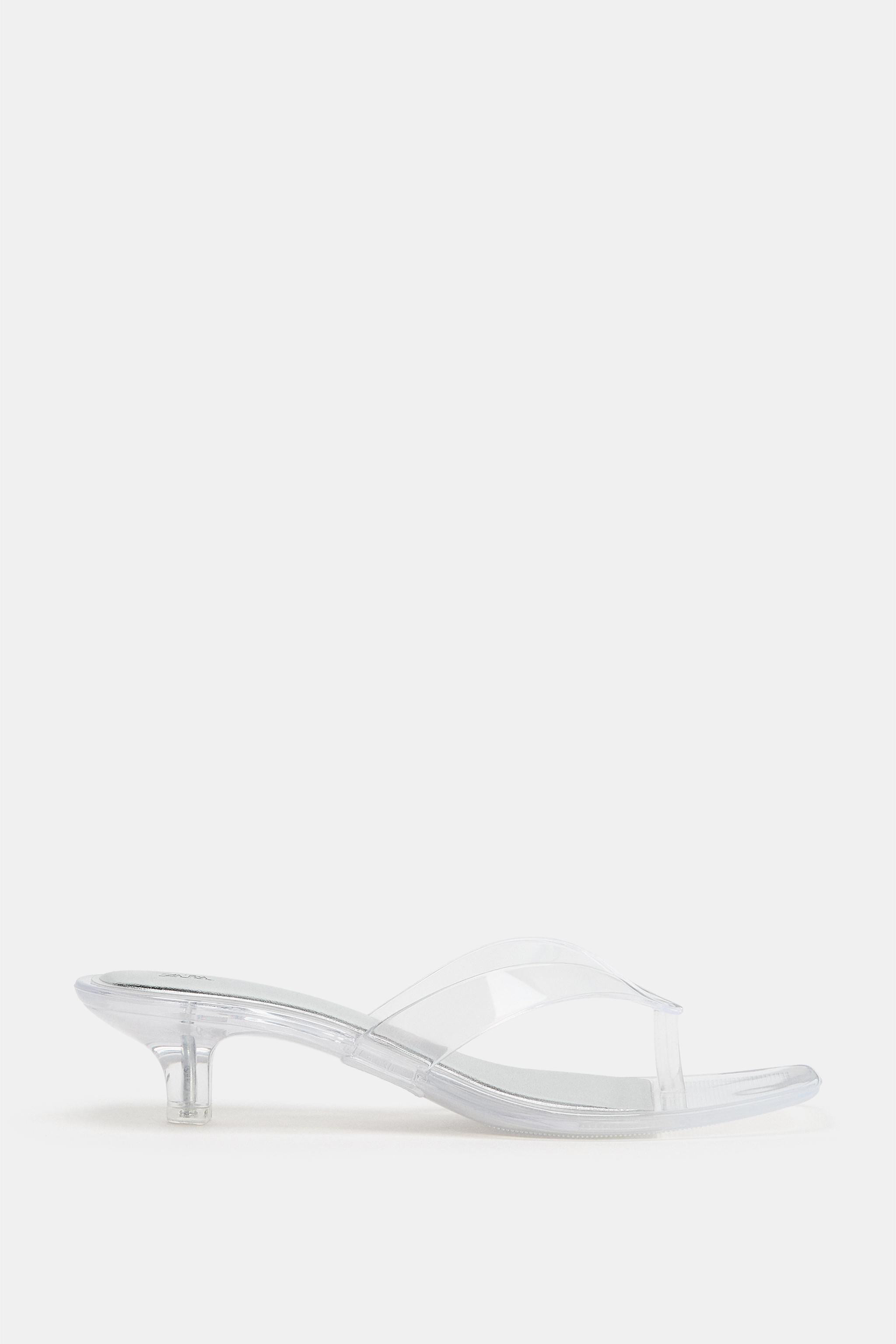 Model height: 176 cmVinyl sandals. Metallic-effect sole. Straps with a toe divider. Kitten heel. ... | Zara US