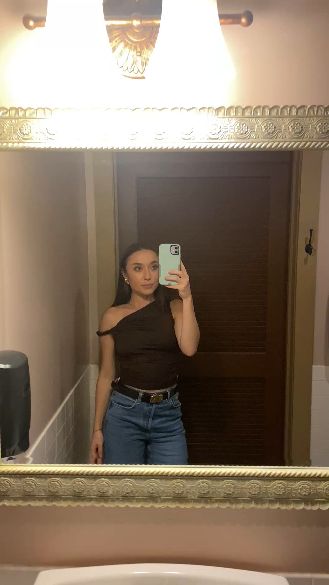 Simple outfit for a night out

#LTKPetite #LTKStyleTip #LTKFindsUnder100