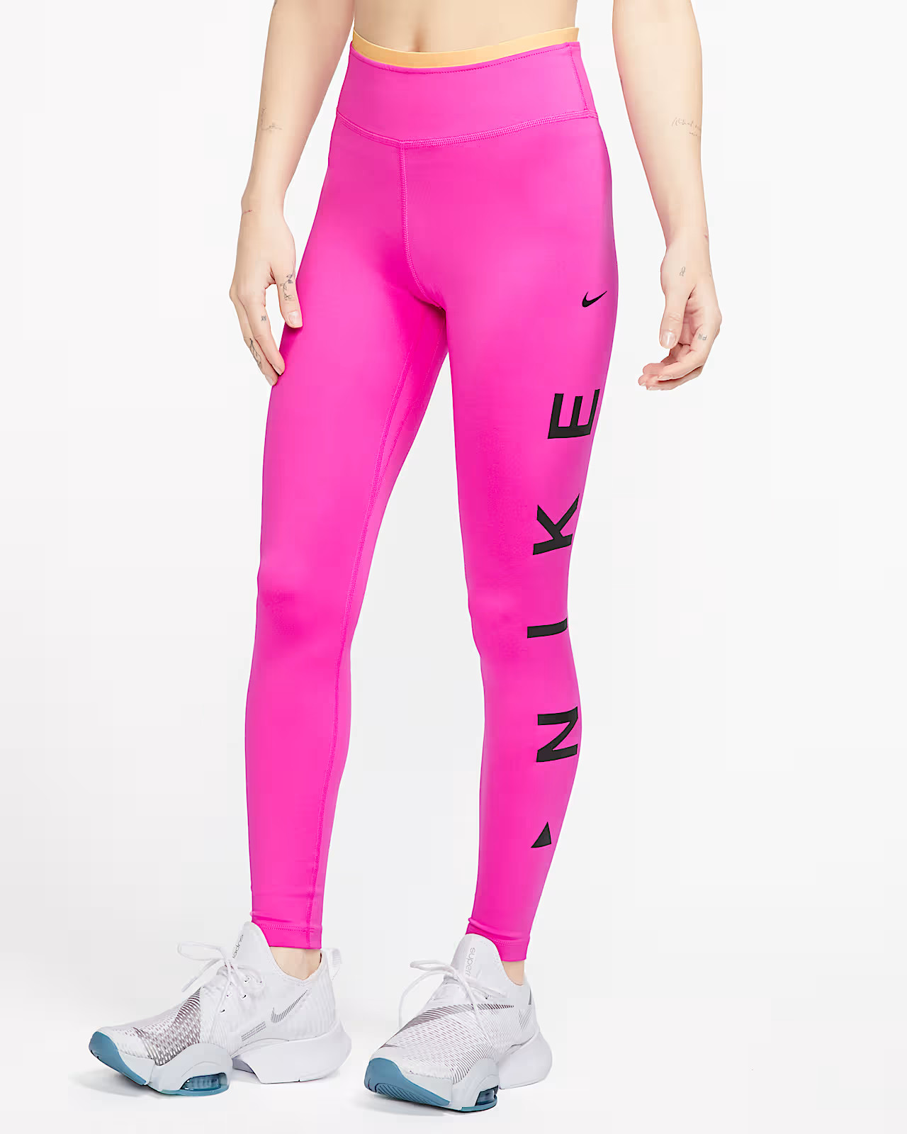 Nike One Icon Clash | Nike (UK)