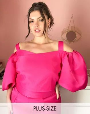 Yaura Plus – Camisole-Oberteil mit Oversize-Ärmeln und elegante Hose in Pink, Kombiteil | ASOS (Global)