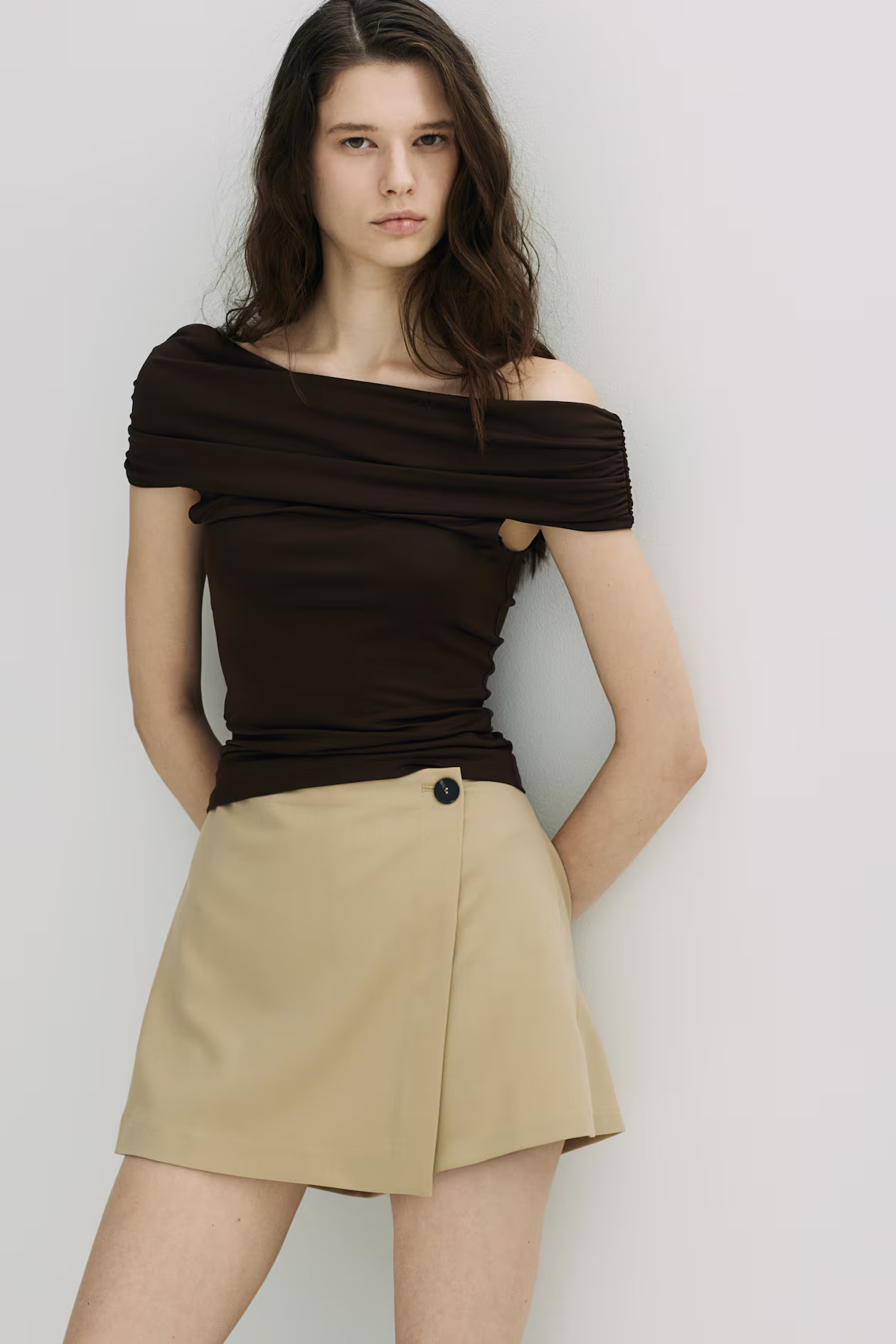 Gathered off-the-shoulder top | H&M (US + CA)