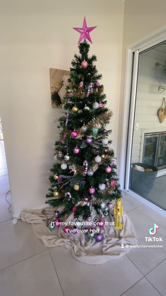 POV it’s your Aldi, typo and starbs day 🤩

#LTKaustralia #LTKSeasonal #LTKHoliday