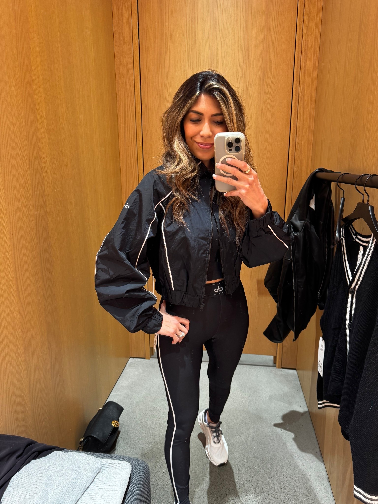 Spring fashion 
Windbreaker 


#LTKActive #LTKSeasonal #LTKStyleTip