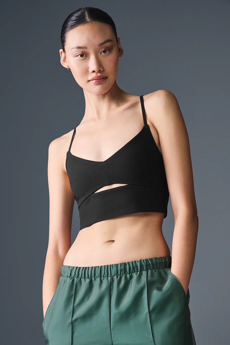 Alosoft Highlight Bra in Black, Size: Large | Alo Yoga (US)