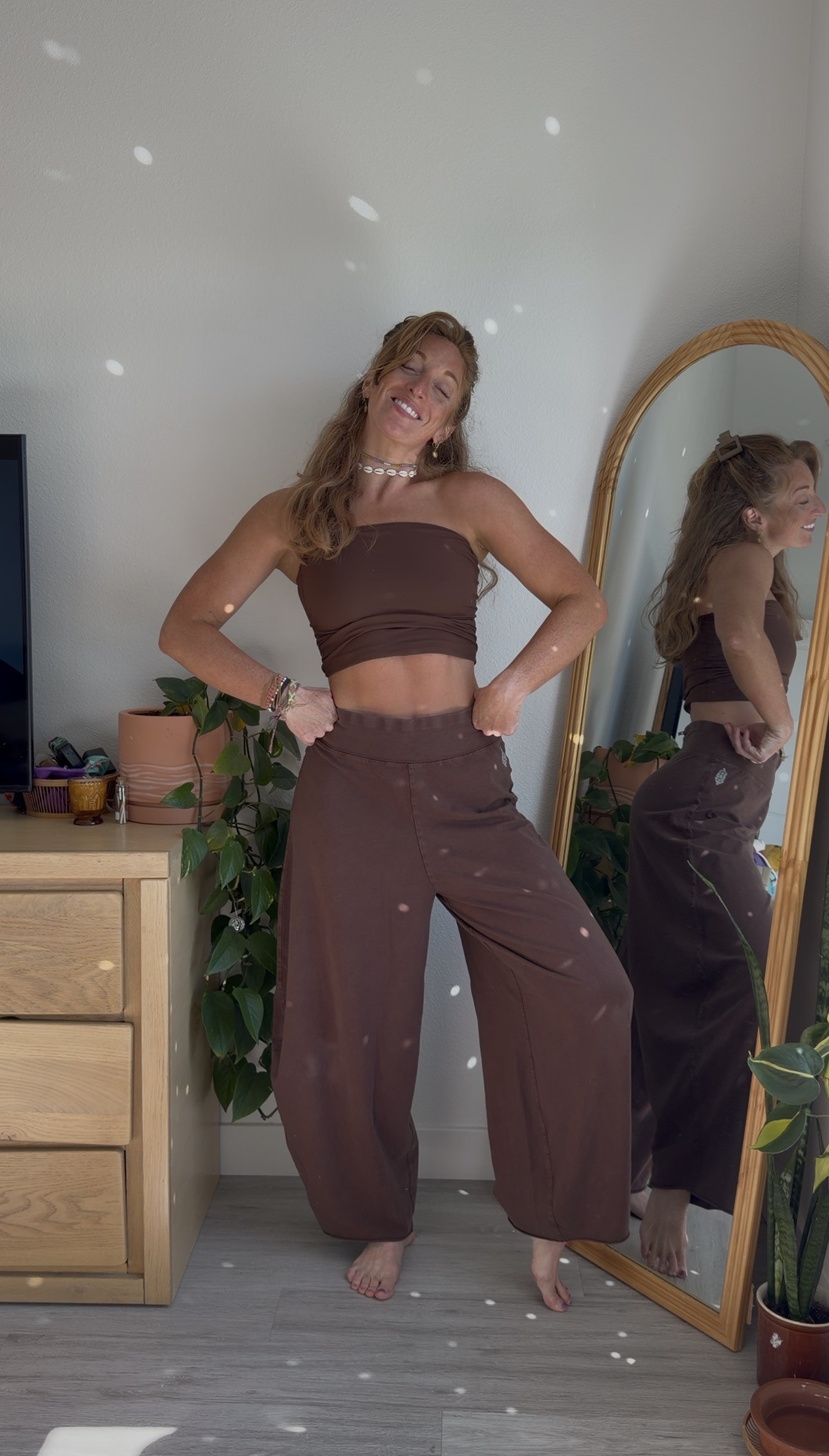Chocolate brown might be my new neutral. 🤎 This matching set is buttery soft, ridiculously flattering, and looks way more expensive than it is. 

 #LTKselfcare #LTKActive #LTKTravel