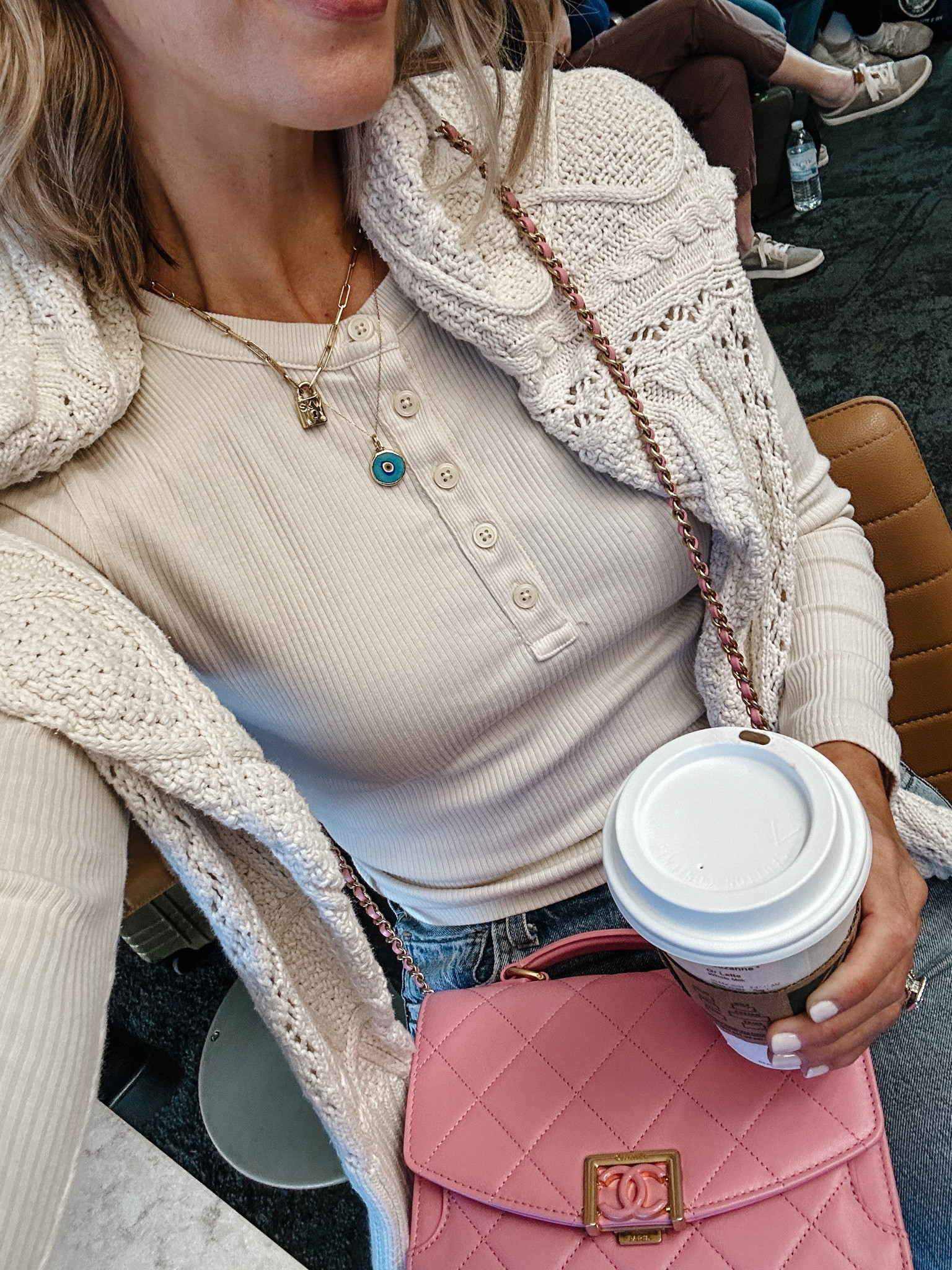 Travel fit ✈️

#LTKtravel #LTKfindsunder50 #LTKover40