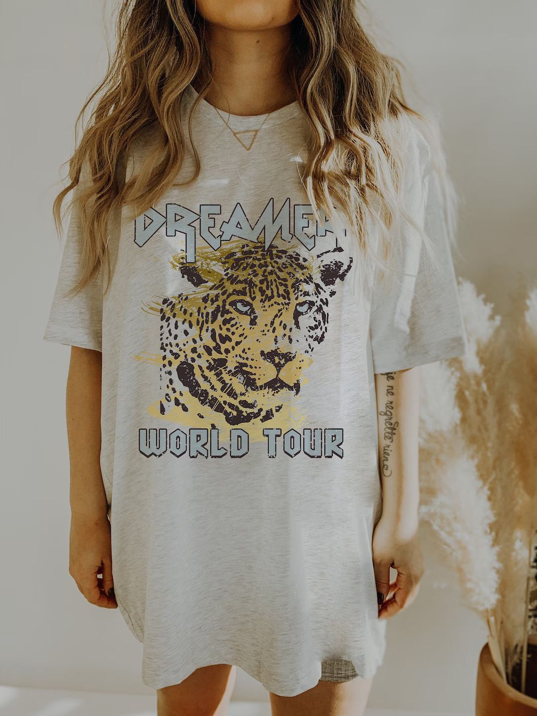 Dreamer Shirt Leopard Graphic Tee Rock and Roll Shirt Unisex Fit Vintage Feel Ash Grey Dreamer Wo... | Etsy (US)
