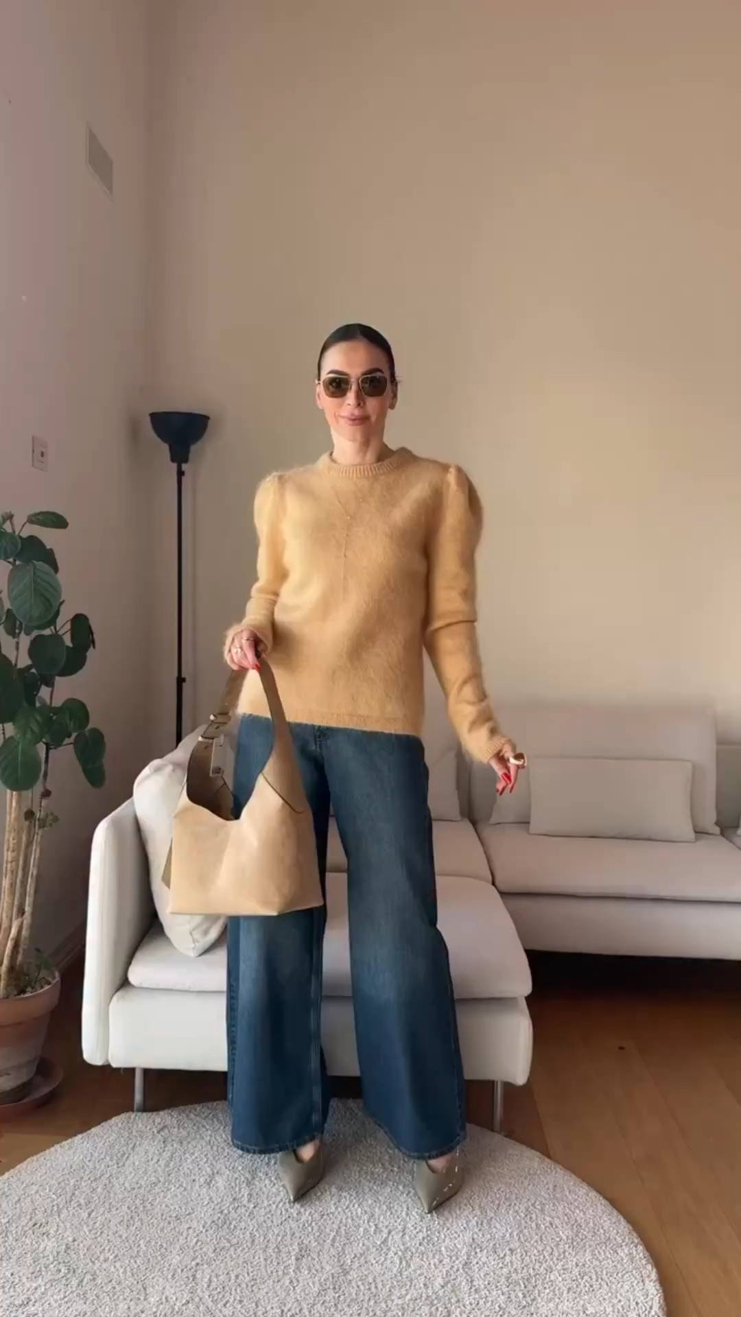 This is one of those spring outfits that just works every time 🫶

Soft knit, relaxed denim and neutral tones that make everything look effortless but still elevated.

Wearing knit size S and jeans size 36 / UK 8 / US 4.

🔎 spring outfit, knit sweater outfit, wide leg jeans, casual chic look, everyday elegant outfit

#LTKuk #LTKeurope #LTKspring

#LTKgrwm #LTKootd #LTKOver40