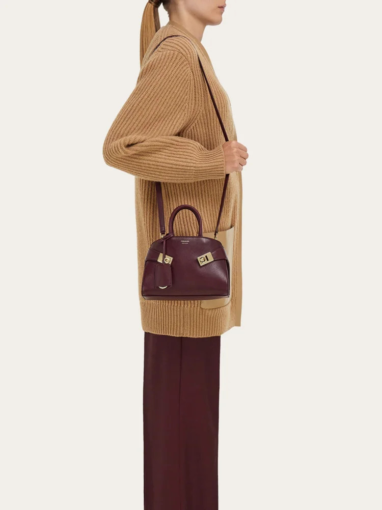 Hug handbag (XS) | Ferragamo
