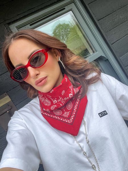 Kith, Mango, spring outfit, summer outfit, white tee, oversized tee, red scarf, red bandana, spring outfits, summer outfits, outfit ideas

#LTKSeasonal #LTKstyletip #LTKeurope