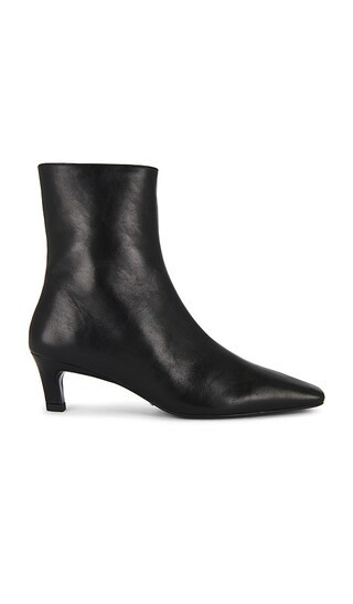 Tony Bianco Estelle Boot in Black. - size 7 | Revolve Clothing (Global)