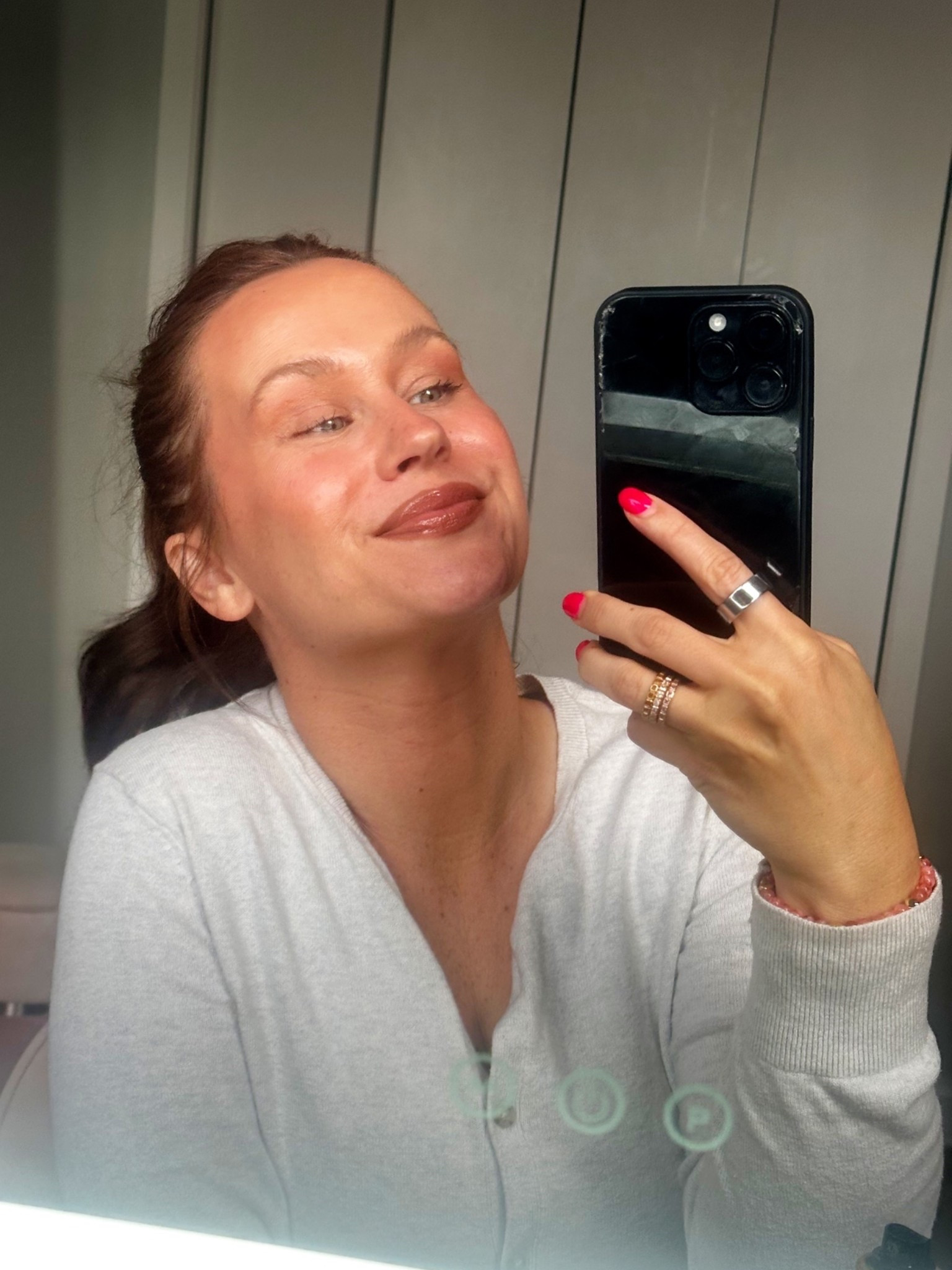 The perfect bronzey, nude, glossy lip combo! All drugstore! 

Loreal blurfiller nude espresso
Maybelline lifter liner on it
Maybelline lifter gloss gummy bear 

#drugstoremakeup #makeupfavorites #lipcombo #nudelip

#LTKSaleAlert #LTKBeauty #LTKgrwm