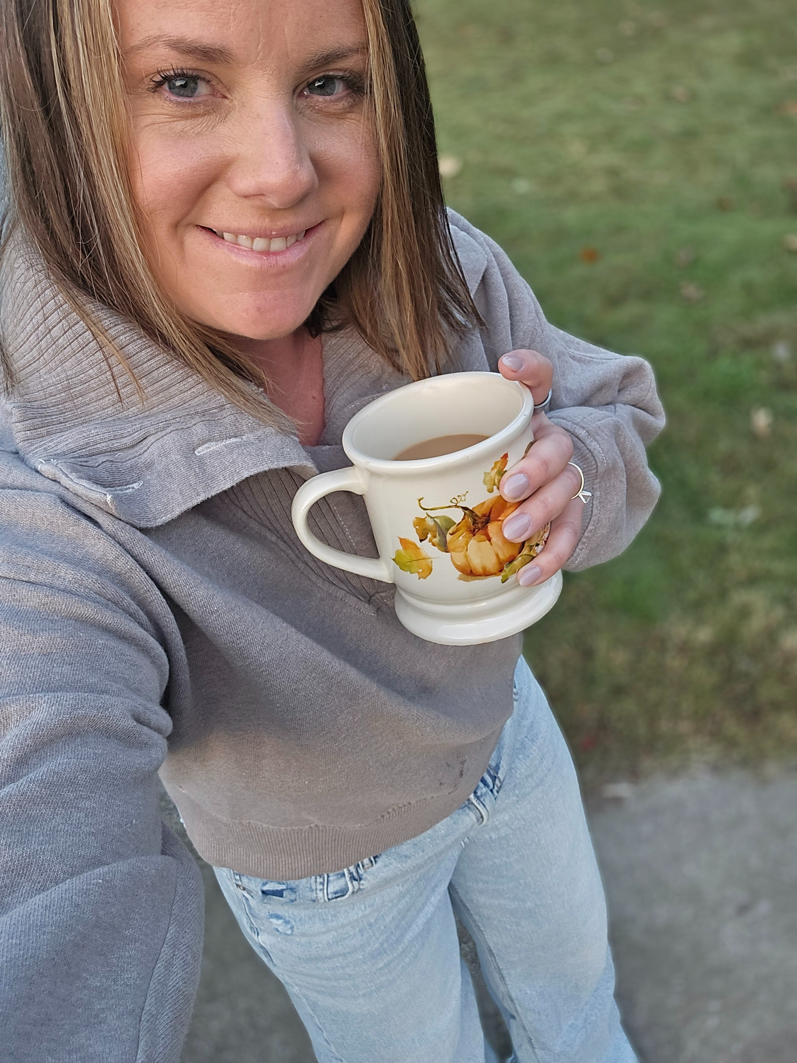39-year-old mom fit of the day 🖤 Comfy + cute in this cropped sweatshirt, wide-leg jeans, and cheetah print clogs — all from American Eagle and all on sale! Perfect fall outfit for busy moms who still love a good deal 🙌 #MomStyle #OOTD #AmericanEagle #FallOutfit #CasualStyle #WideLegJeans #CheetahPrint #ComfyAndCute #AffordableFashion #SaleFinds #MomLifeStyle

#LTKOver40 #LTKSaleAlert #LTKMidsize