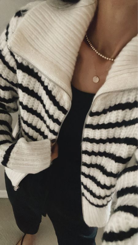 I’m just shy of 5-7” wearing the size medium striped open cardigan for an oversized fit. 

#LTKfindsunder50 #LTKfindsunder100 #LTKstyletip