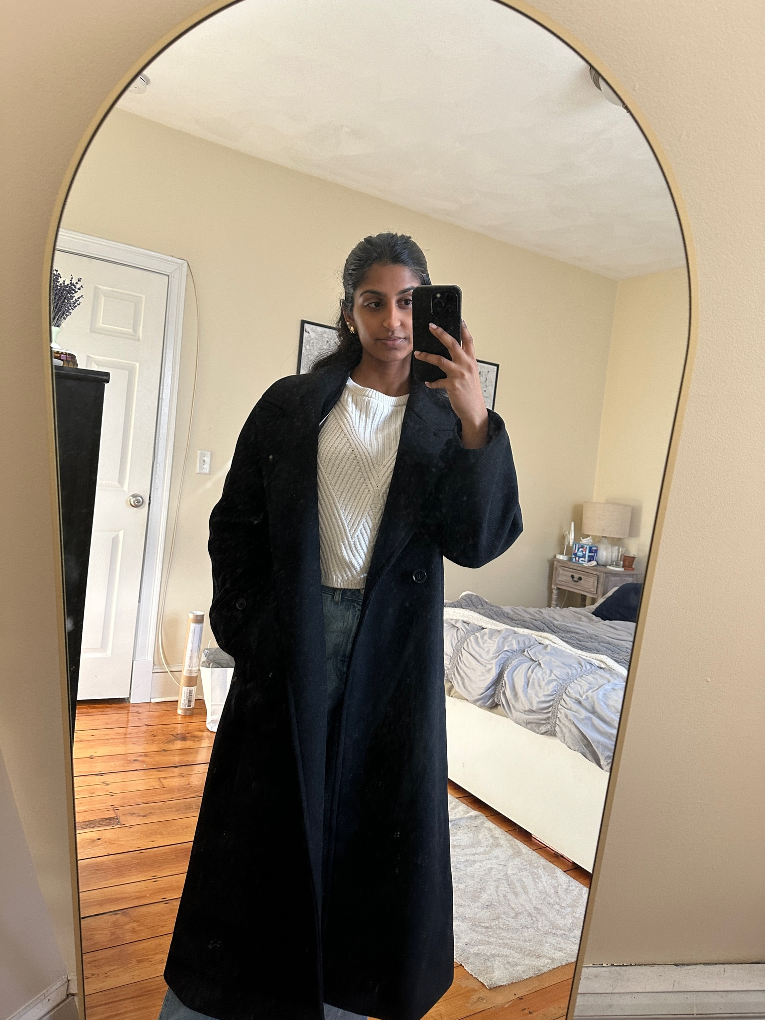 Winter coat from Mango! Lined & oversized 

Mango winter coat women’s winter fashion cable knit sweater jeans new balance sneakers

#LTKstyletip #LTKworkwear #LTKeurope