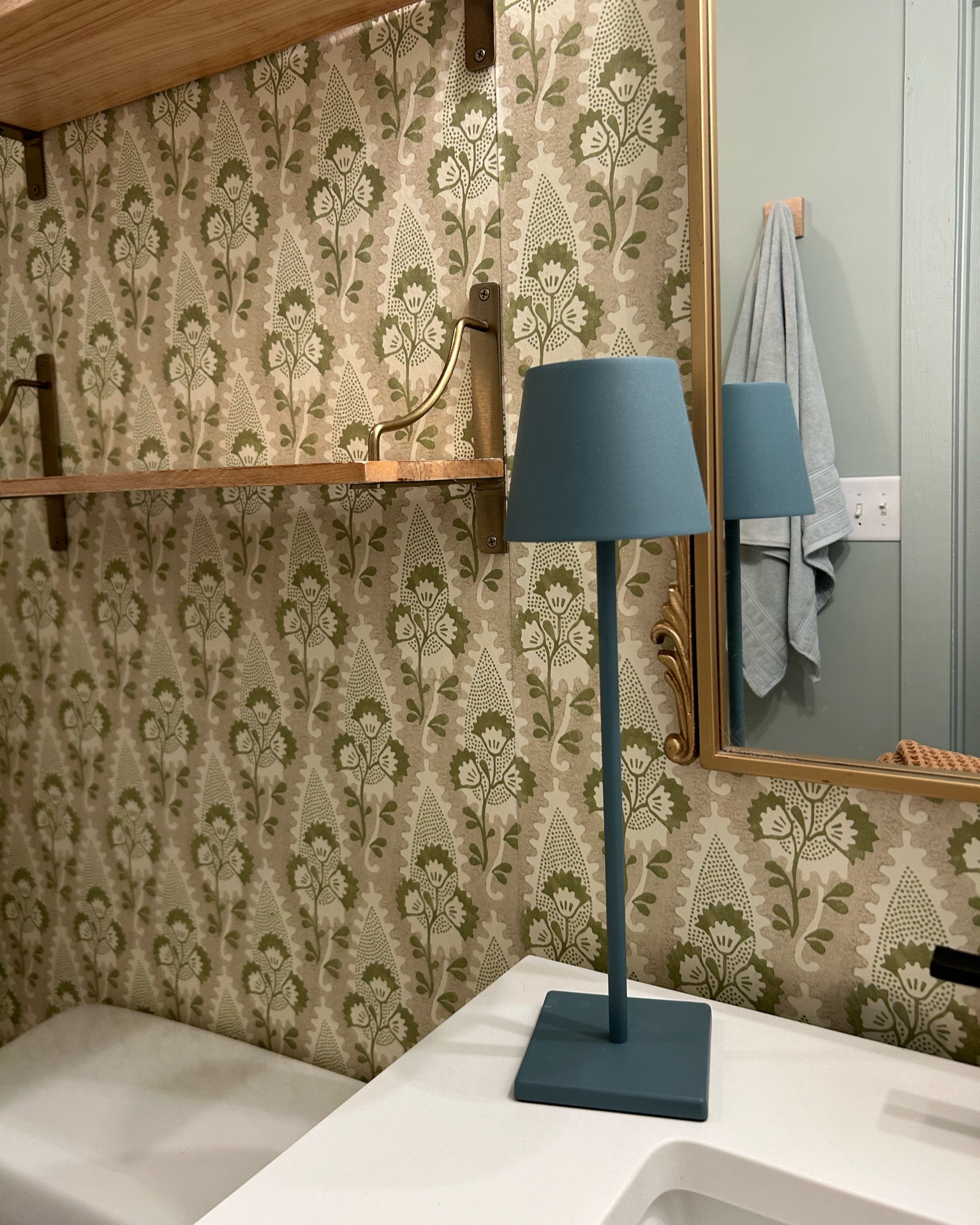 Love these re-chargeable tap lamps from Amazon! They are amazing quality & have weight to them. Love love!!

#LTKHome