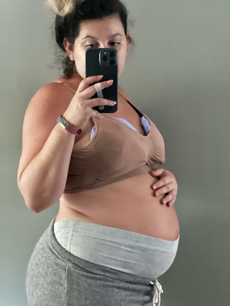 5 Days postpartum still looking preggo🤰🏽👶🏽 some things that have been making me a bit more comfortable! Frida Mom disposable underwear, skims nursing bras, and ice packs!

#LTKbump #LTKbaby