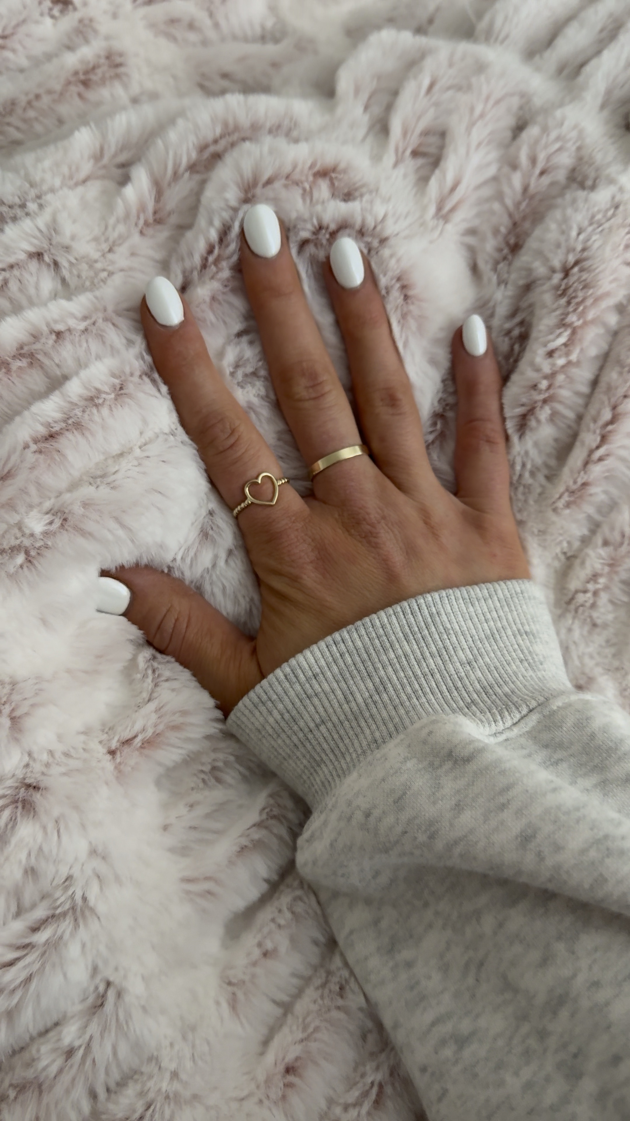 Got this heart ring for my birthday and I’m OBSESSED!! 😍 y’all know I love my dainty rings but this is the perfect size yet still comfy. Probably my favorite ring yet! 

#LTKSaleAlert #LTKU #LTKStyleTip