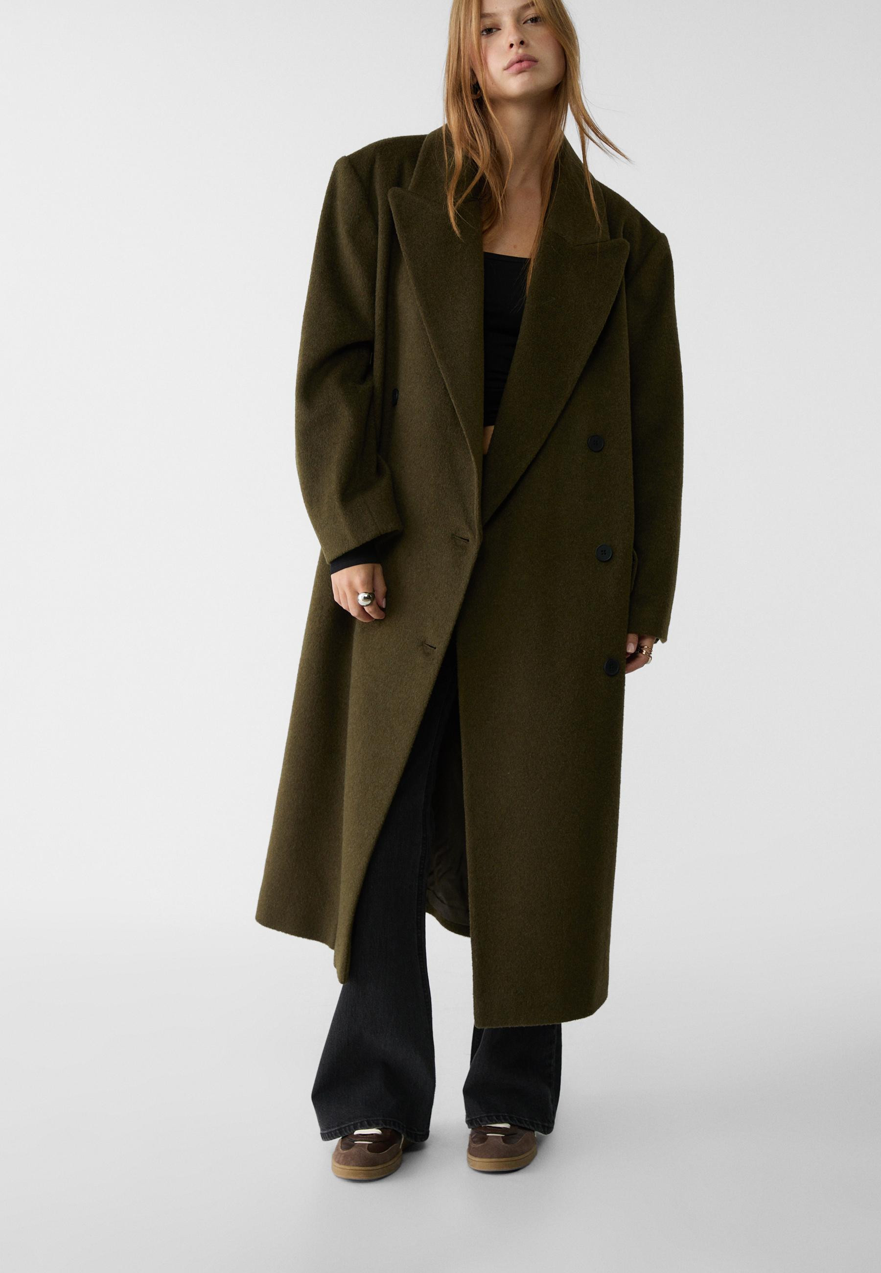 Oversize coat with buttons | Stradivarius (UK)