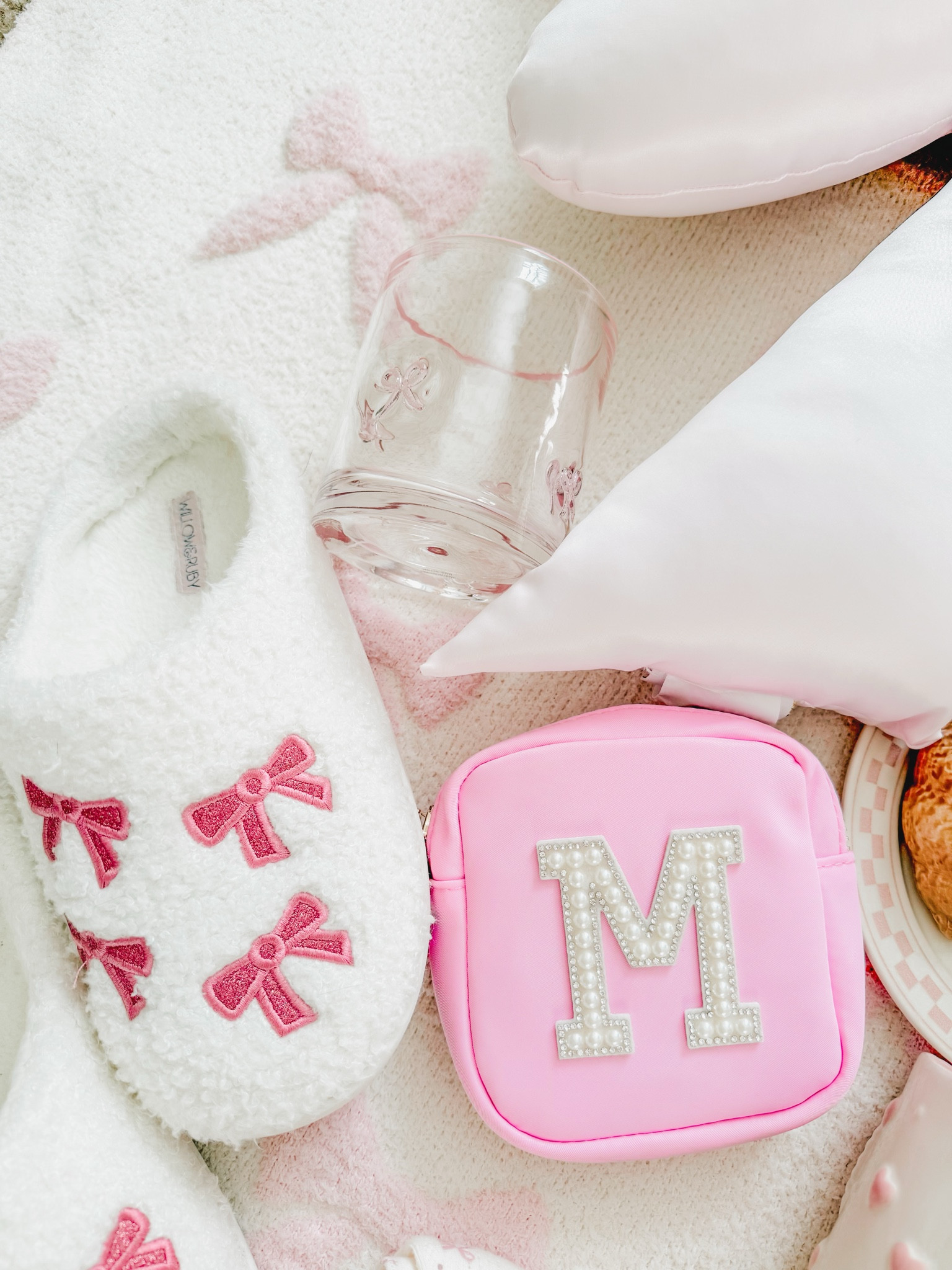 Coquette Finds 🎀

#LTKSeasonal #LTKBeauty #LTKStyleTip