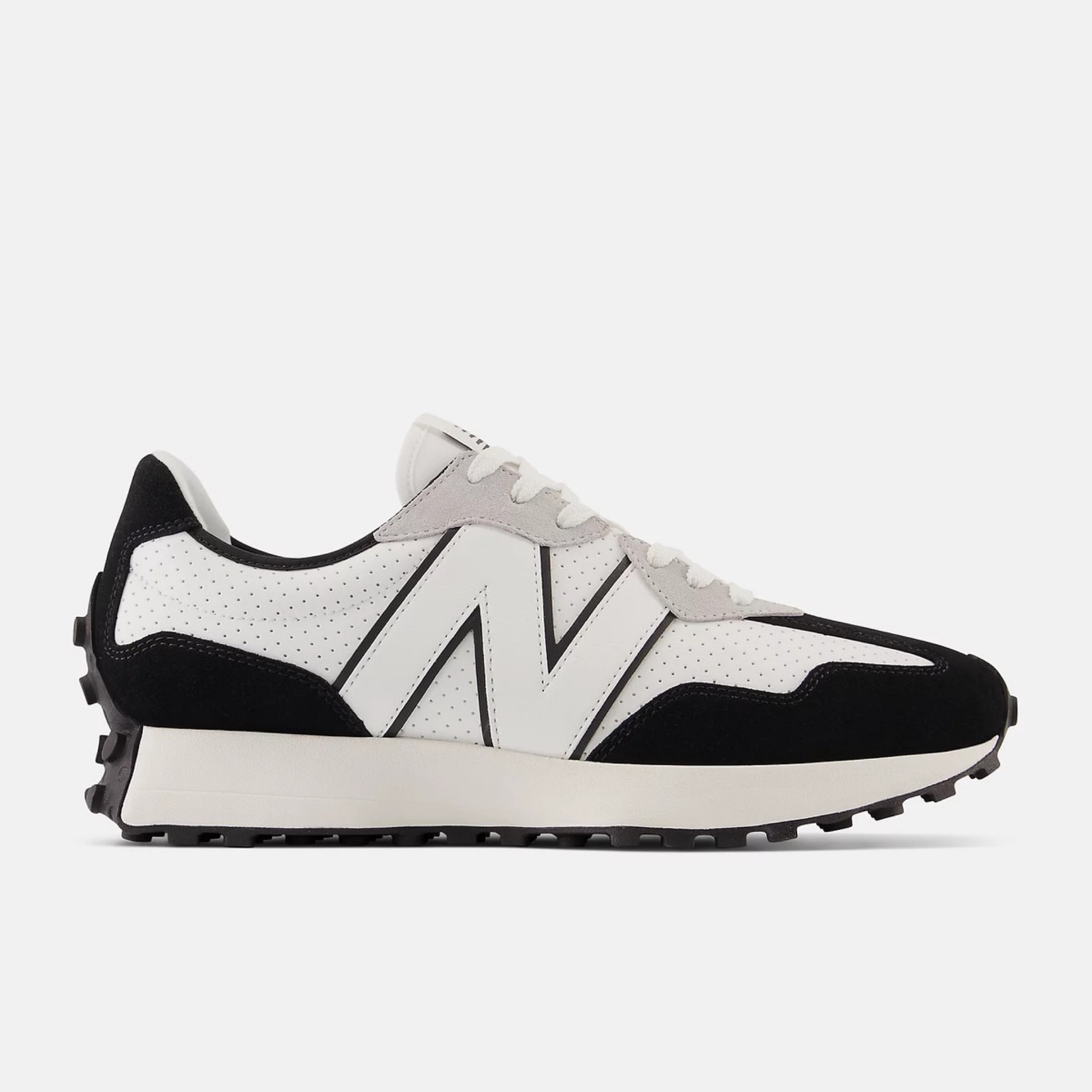 mens new balance 327 
Men's sneakers 
Airport outfit for men
Best men's sneakers 


#LTKshoecrush #LTKmens #LTKtravel