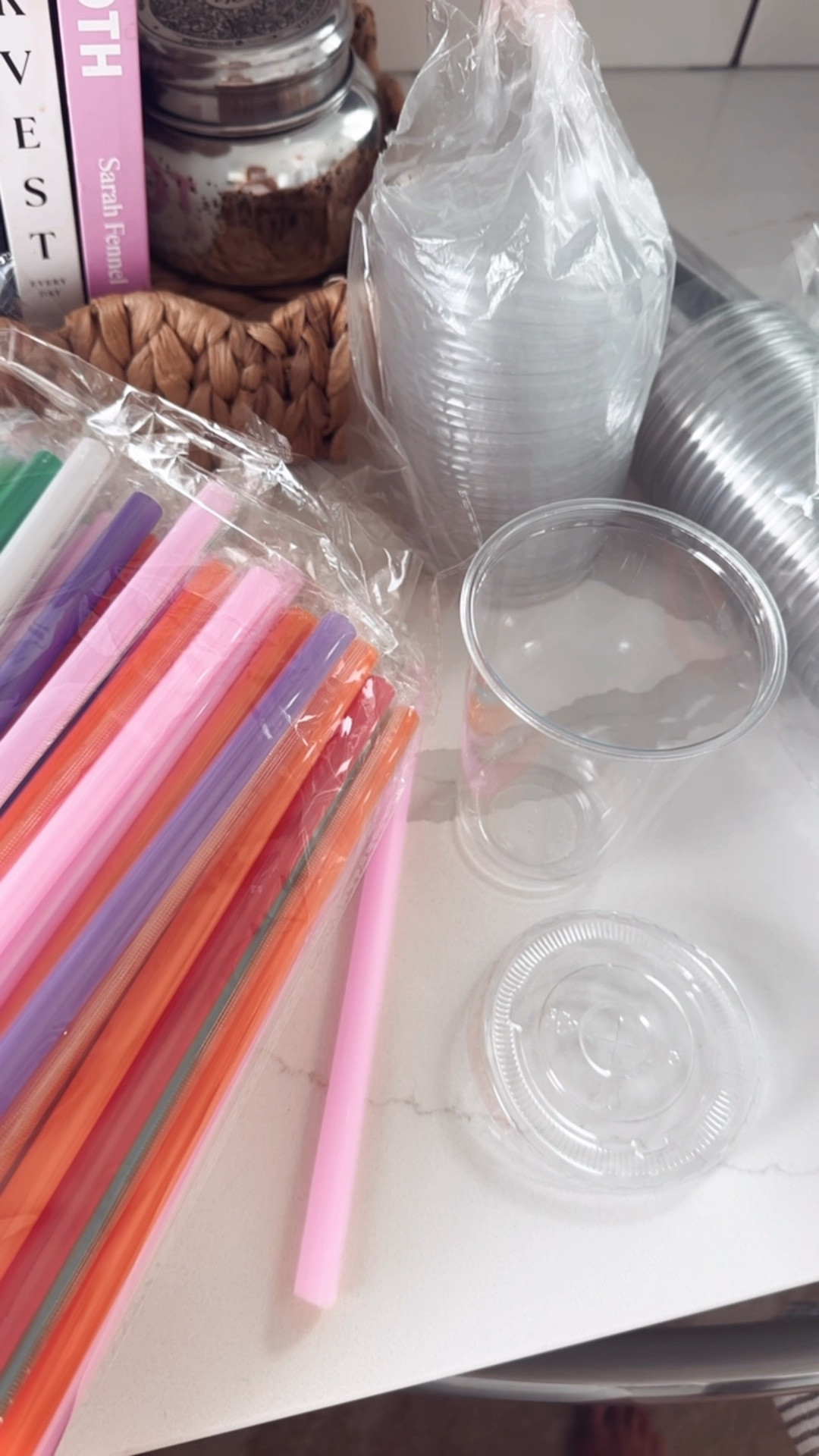 Take your we coffee on the go with these cute cups ! You get the cups ,lids & straws &&& if you want to be a little extra you can add these summer bright boba straws , SO FUN!!!🧋☀️👏

#LTKdayinmylife #LTKfoodie #LTKActive