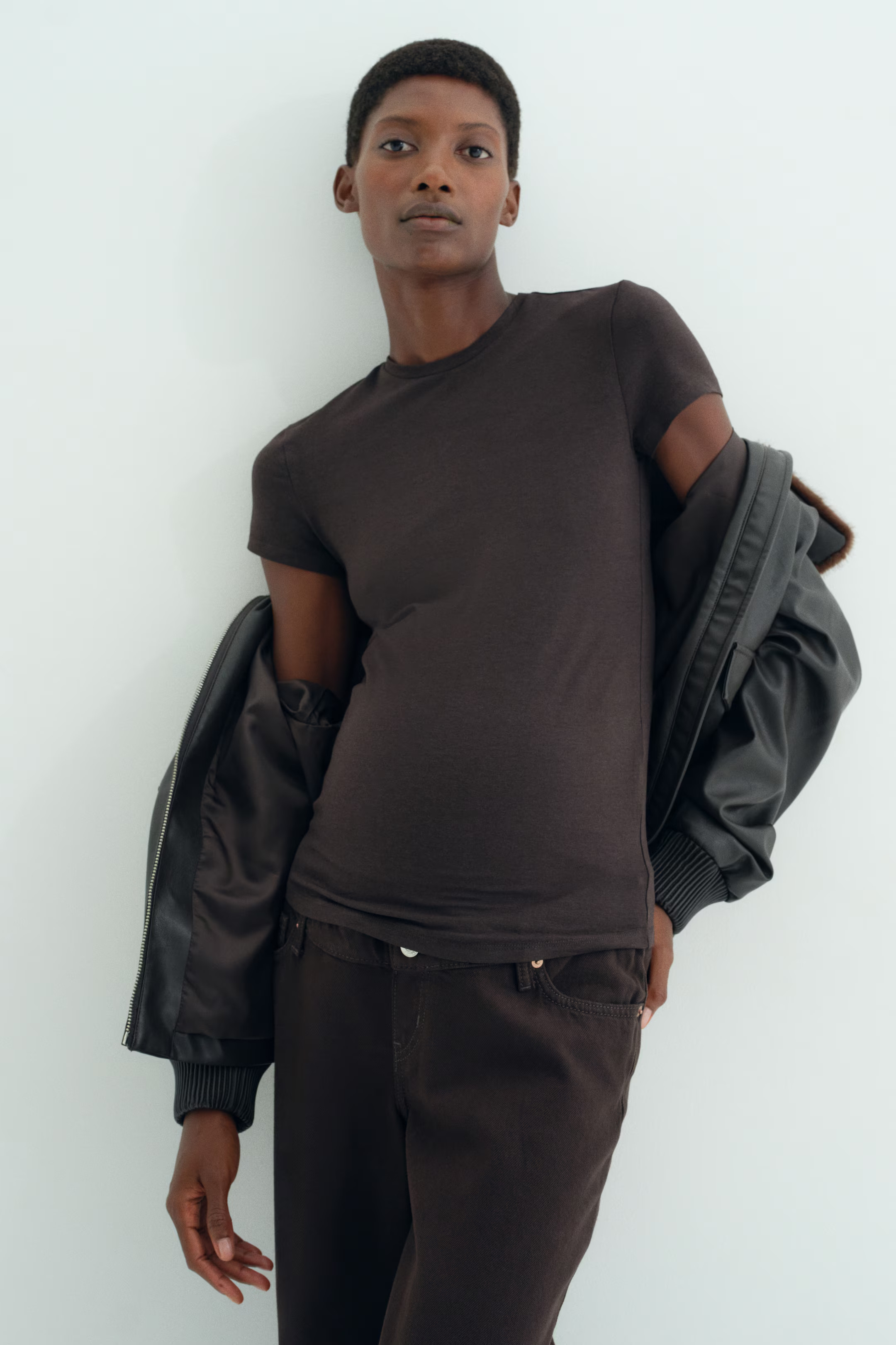 MAMA Fitted T-shirt | H&M (UK, MY, IN, SG, PH, TW, HK)