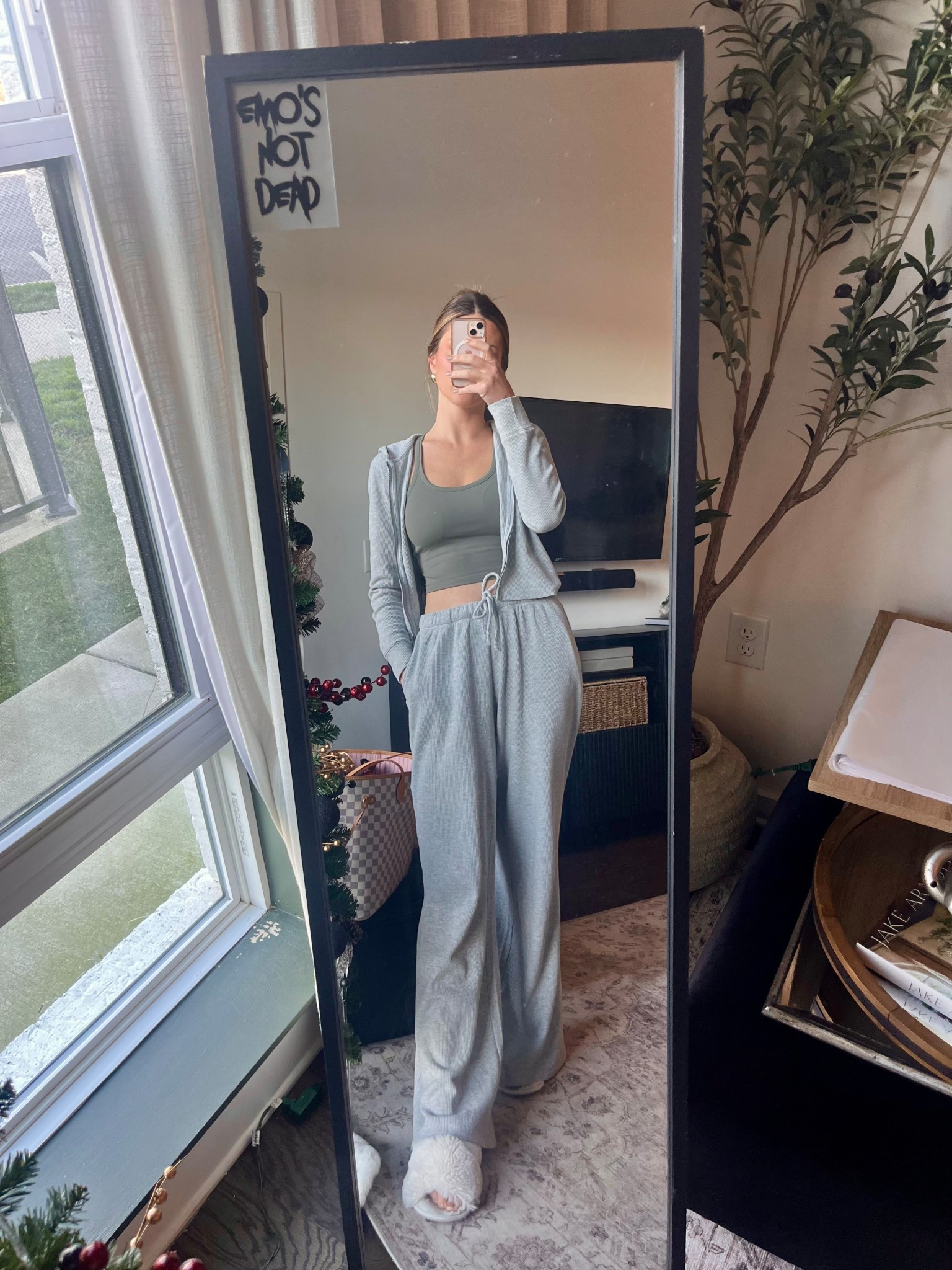 Work from home fit 

#LTKTravel #LTKHoliday #LTKActive