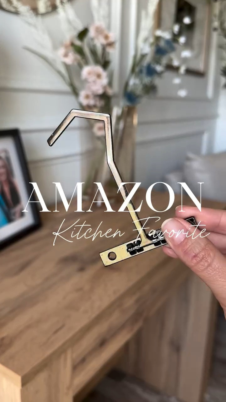 🍌The simplest solution everrrrrr! No more ugly bulky banana hammock taking up room on the counter! Fold it up out of the way when you don’t need it👏

👉Daily Deals in stories!

Shop on my storefront https://amzn.to/4hS4Qv9

#amazongadgets #amazonmusthaves #kitchengadgets #kitchenhacks #amazonfavorites #amazondeals #amazonfinds #founditonamazon #homehacks #amazonfindsyoucantlivewithout

#LTKHome #LTKWatchNow #LTKSaleAlert