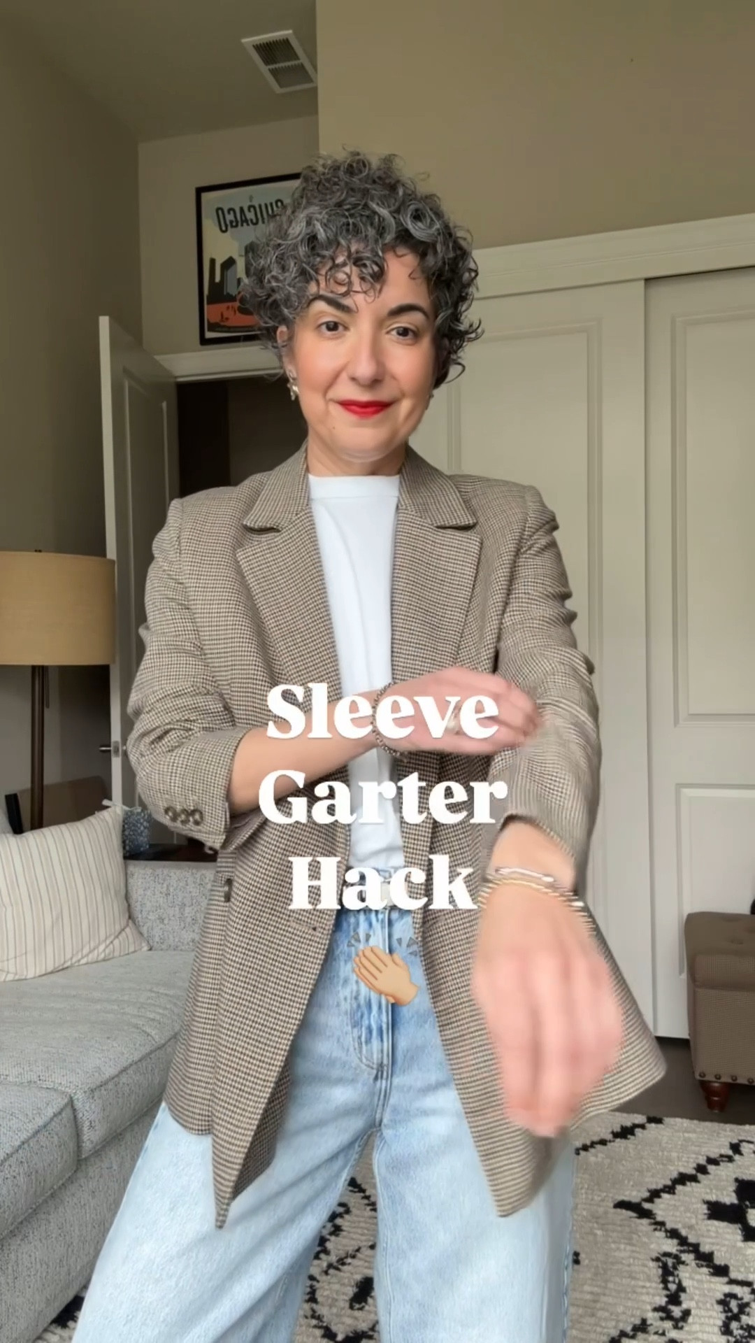 By request - Sleeve Garter Hack! These are my favorites to keep your blazer and sweater sleeves up. Comfy and easy to use. 
.
Wearing a medium in blazer! 