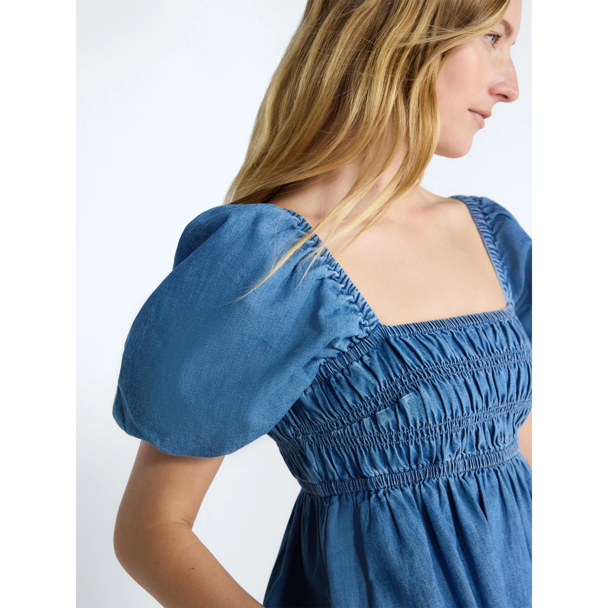 Free Assembly Women's and Women's Plus Smocked Cotton Peasant Mini Dress with Puff Sleeves, Sizes... | Walmart (US)