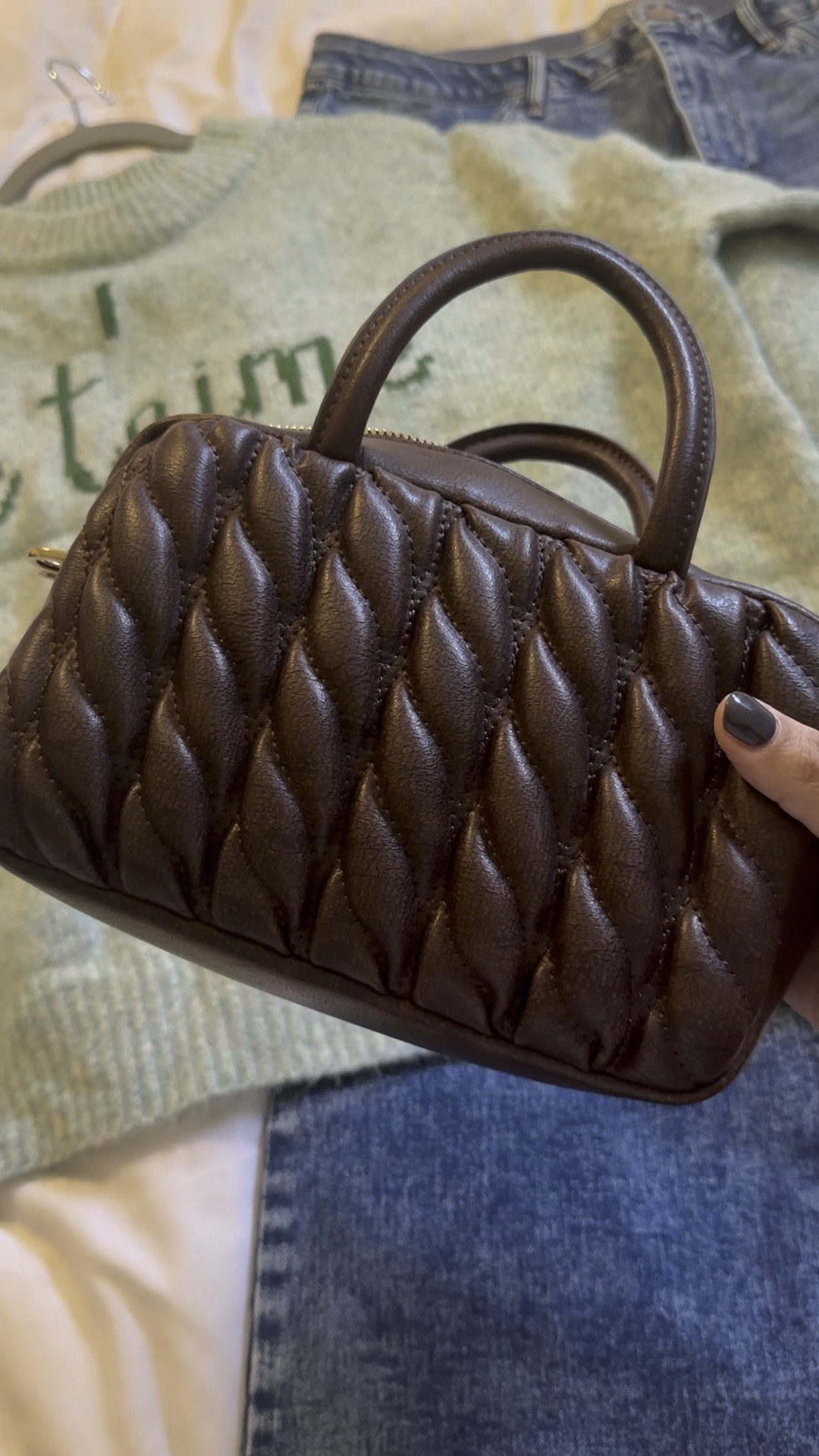 the cutest handbag for fall! 🍫

#LTKFindsUnder50 #LTKItBag