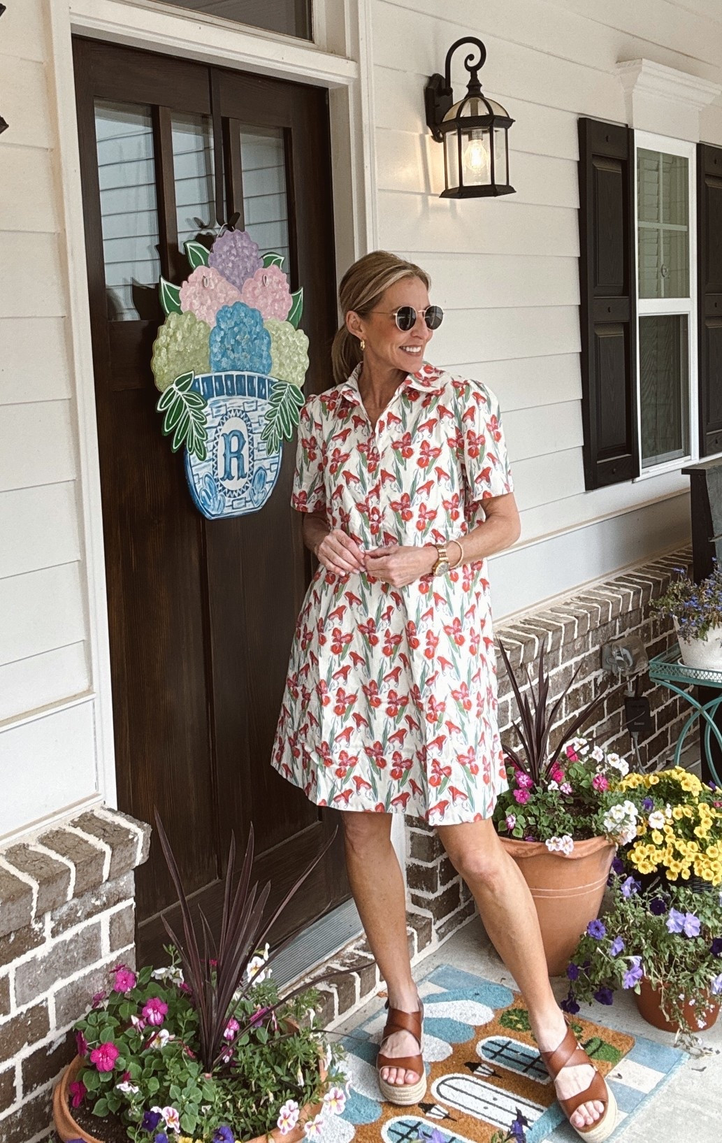Amazon new arrival. Floral shirt dress. 100% cotton. Wearing size small. Comes in 5 color options machine washable.