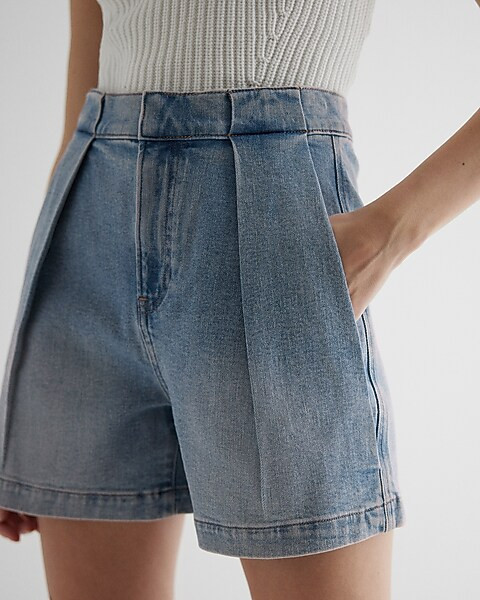 Super High Waisted Pleated Jean Shorts | Express