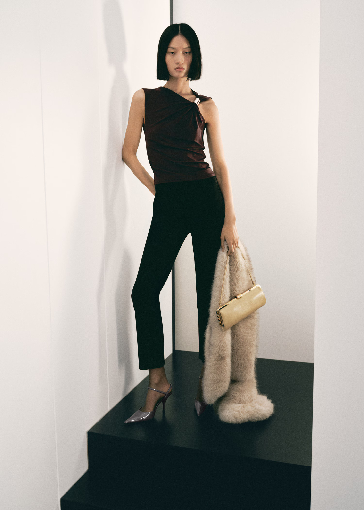 Top with asymmetrical neckline and metallic detail - Women | MANGO USA | Mango (US/MX/AU)