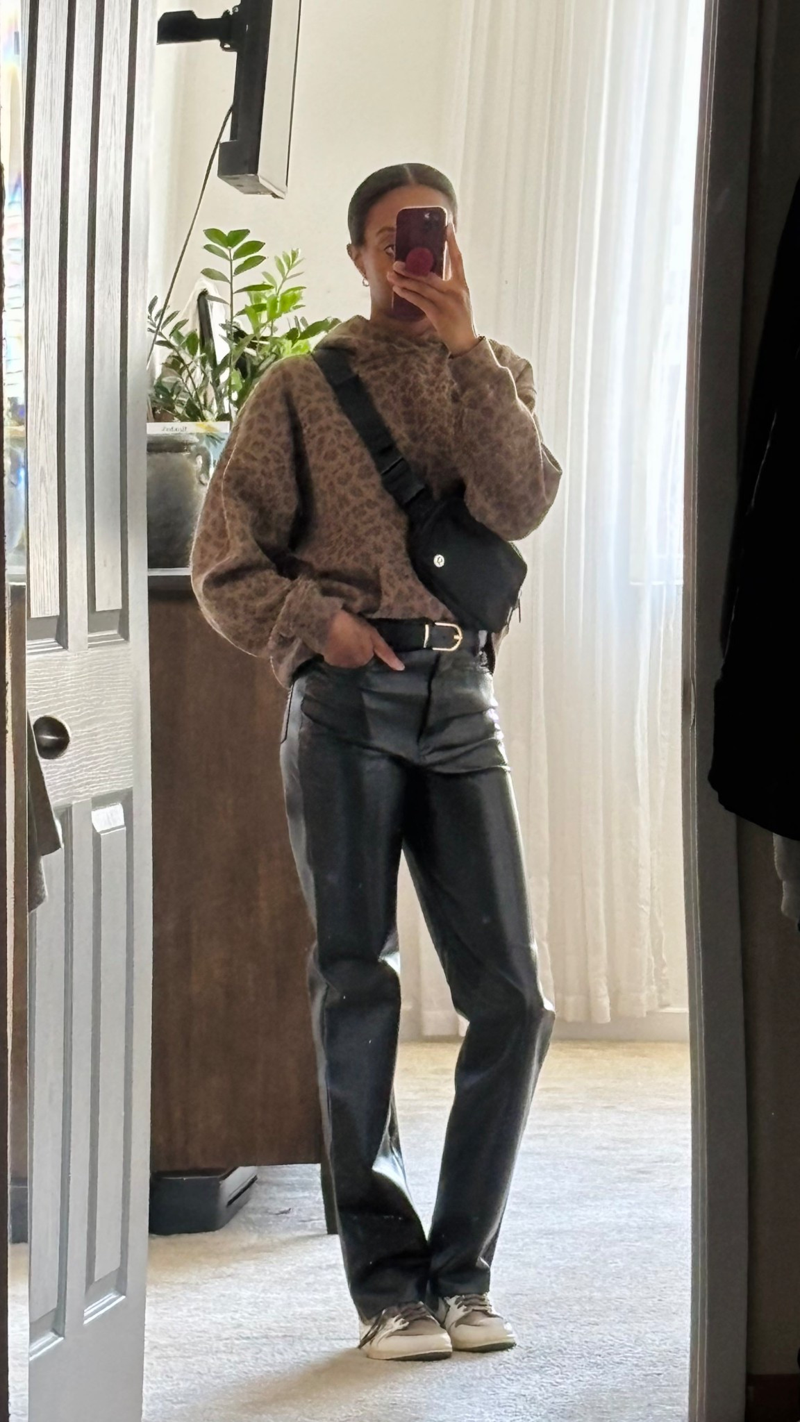 Casual edgy spring errands outfit 