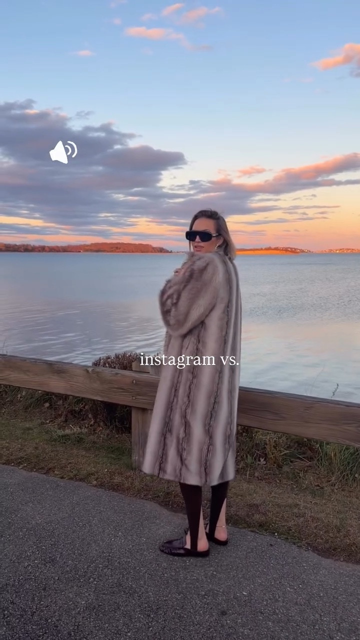 Best faux fur cost out there, obsessed with the 80s vibes. Wearing a medium and it’s on sale 

#LTKTravel #LTKSaleAlert #LTKHoliday