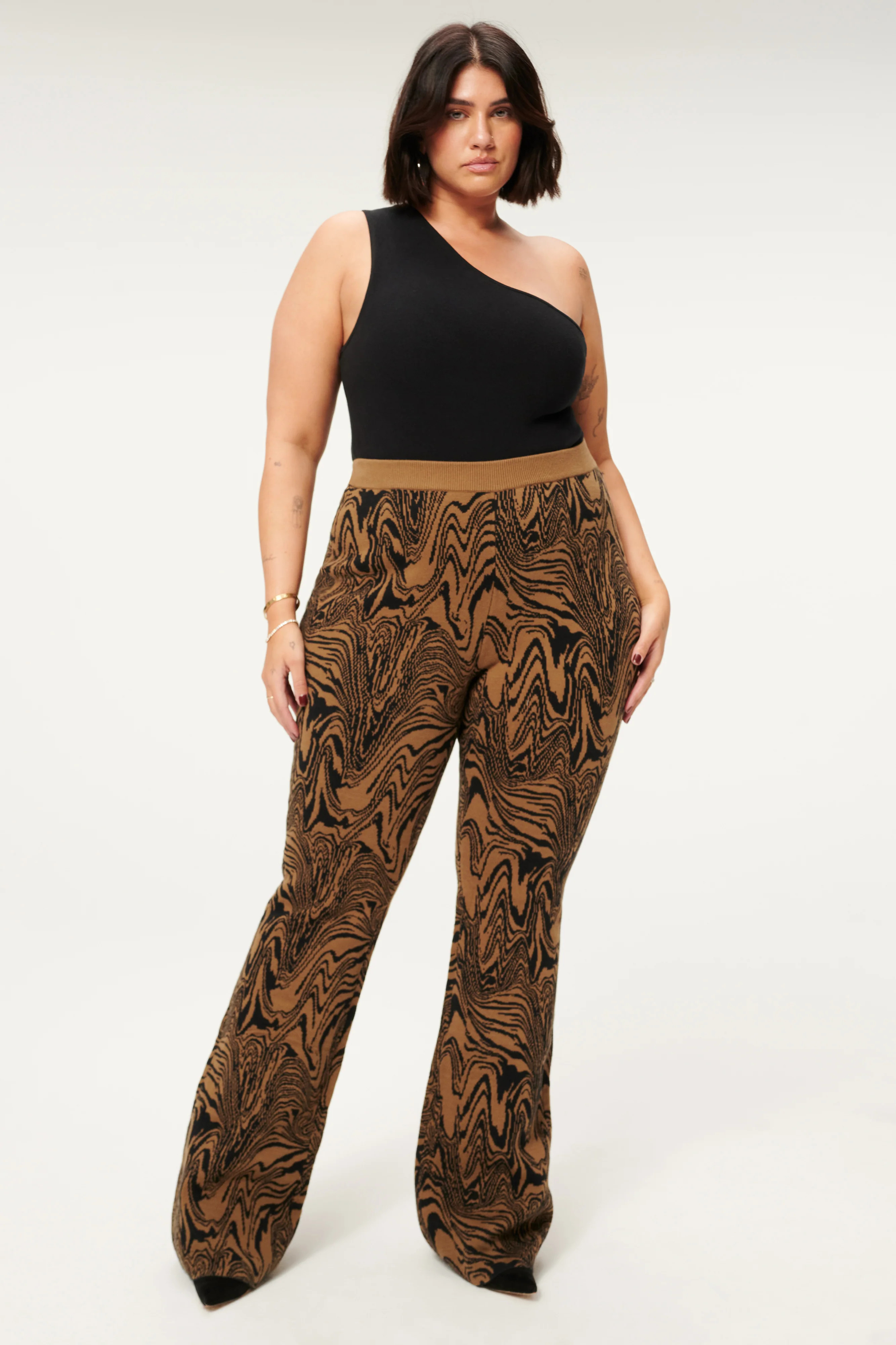 SWEATER KNIT ONE SHOULDER BODY | BLACK001 | Good American