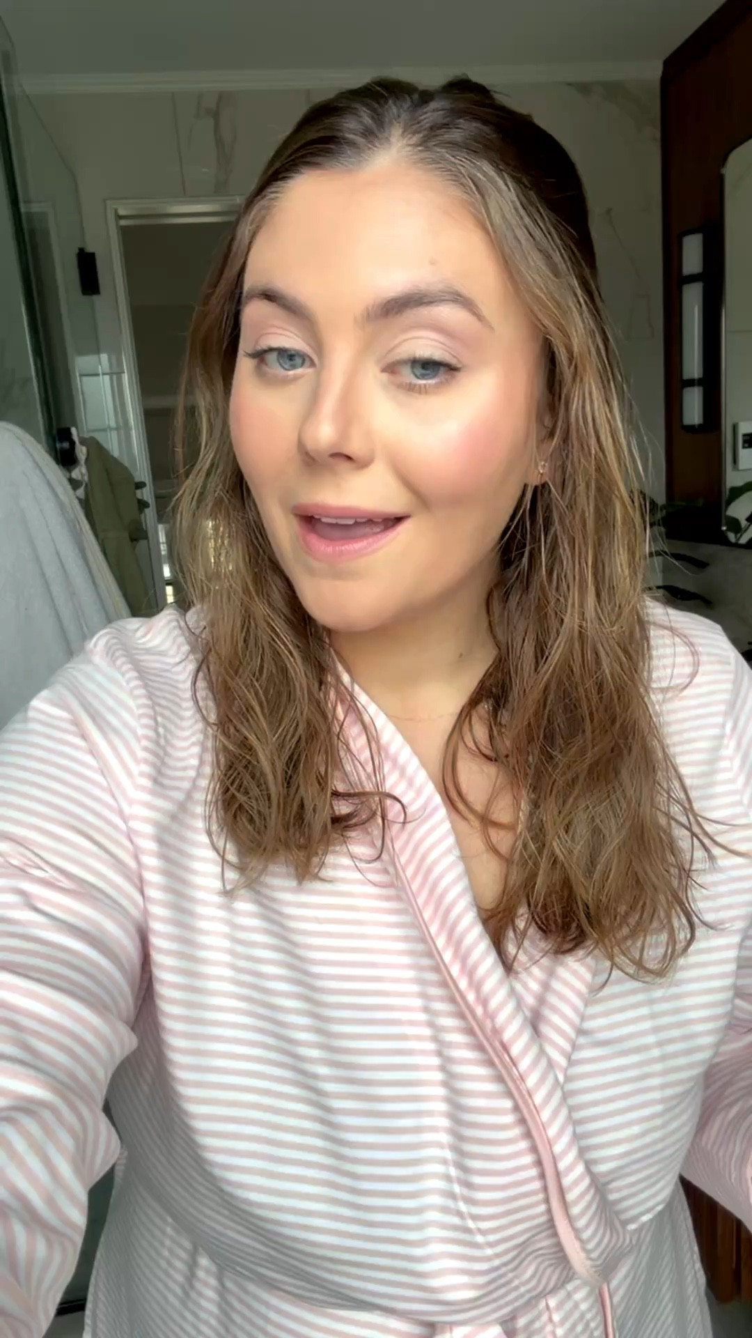 In my hair air dry era! Wearing size XXL 

#LTKmomlife #LTKMidsize #LTKBeauty